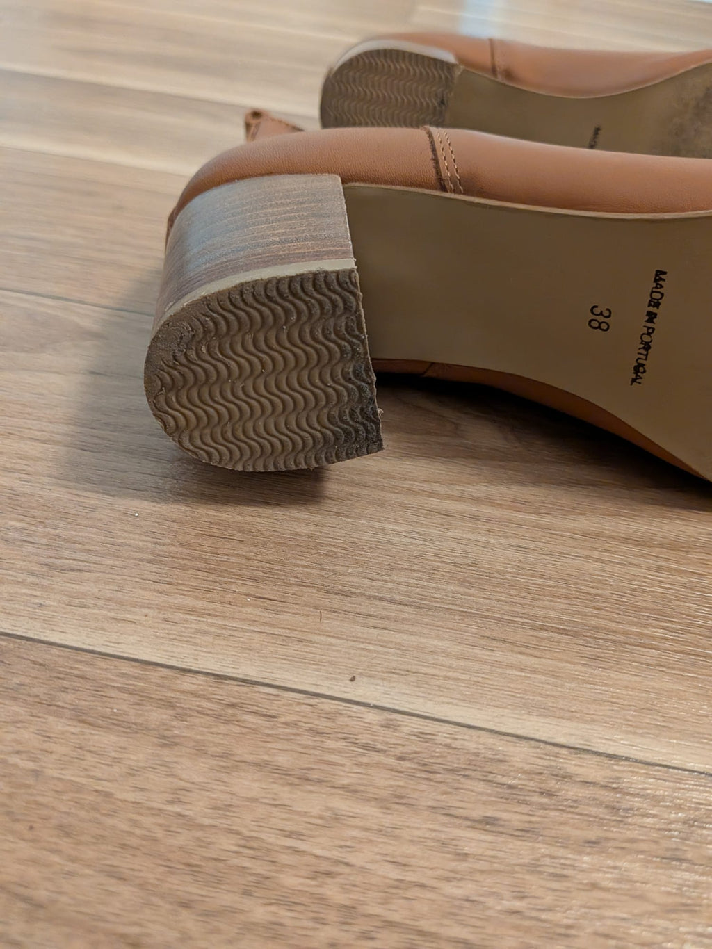 Kahmune “Mila” Chelsea Boots – Tan Leder, Gr. 38, Guter Zustand