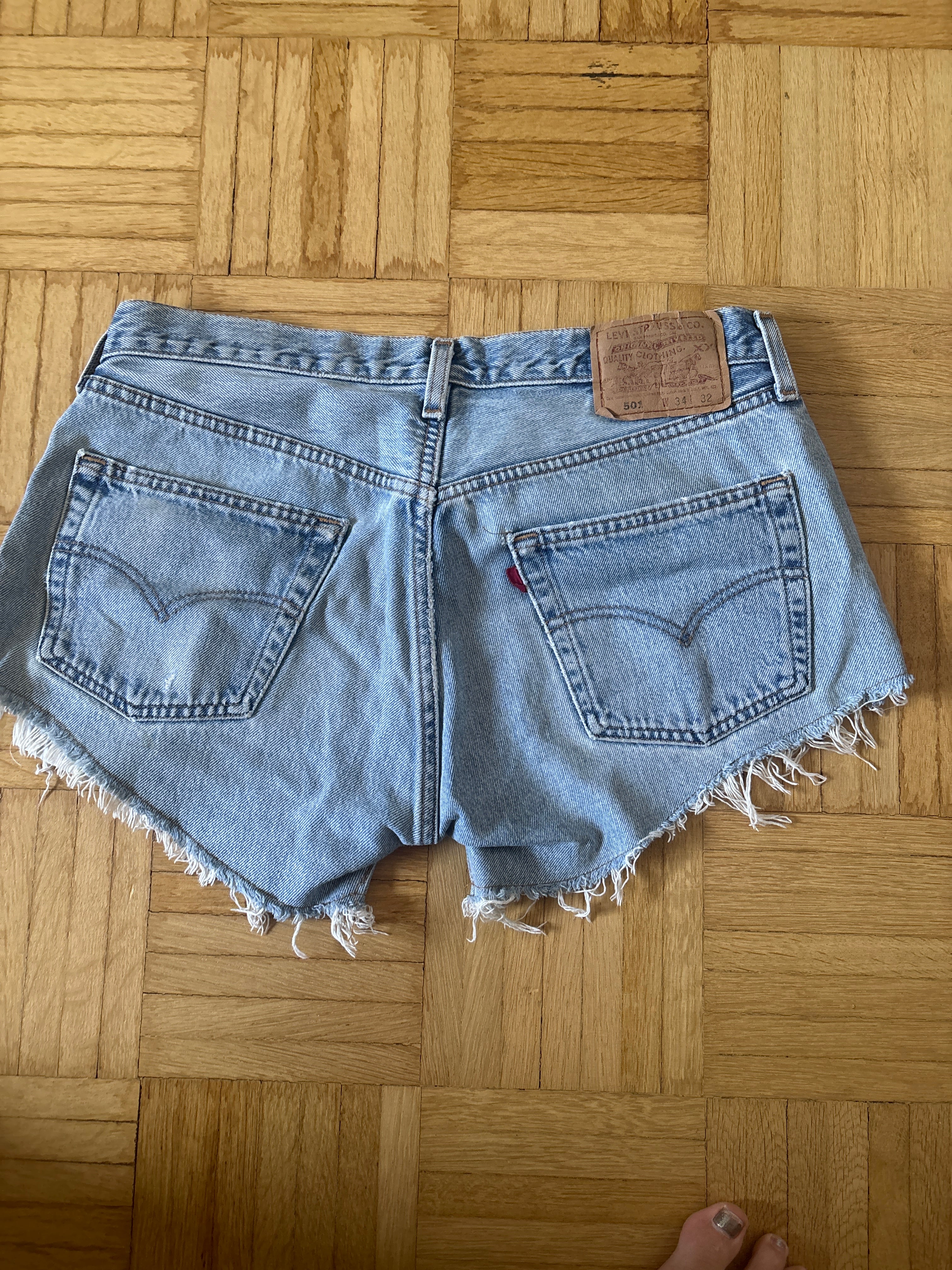 Levi’s 501 High-Rise Cut-Off Shorts W34 Hellblau Vintage Sehr Gut