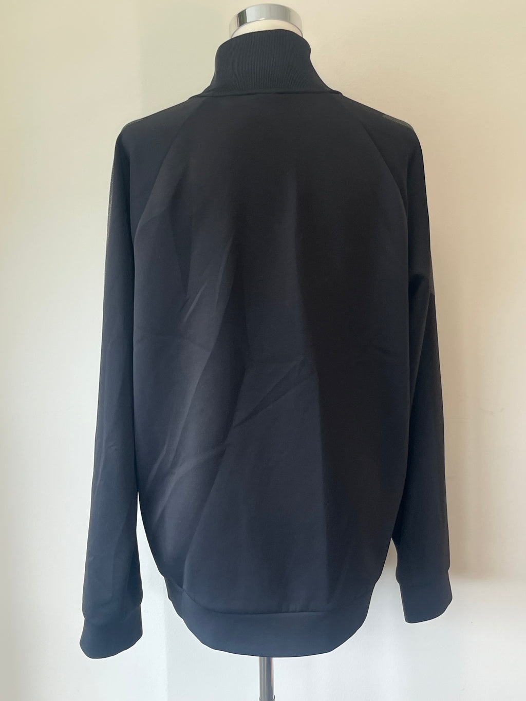 BOSS Athleisure Trainingsanzug Größe M – Schwarz, guter Zustand