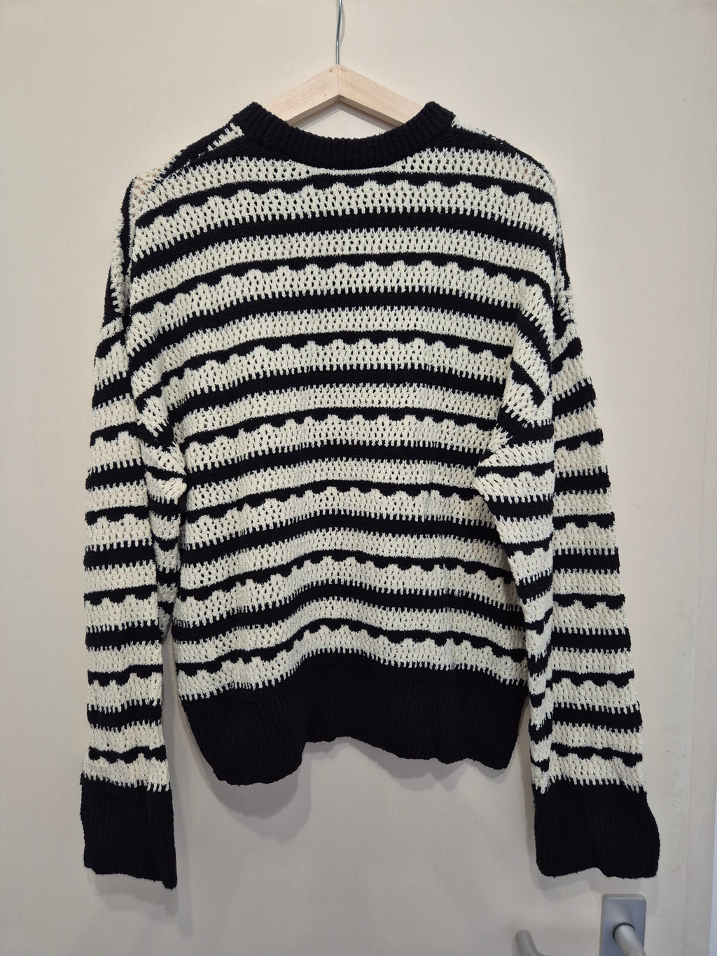 Jake's Striped Knit Pullover S Schwarz/Weiß 90% Baumwolle Zustand Gut