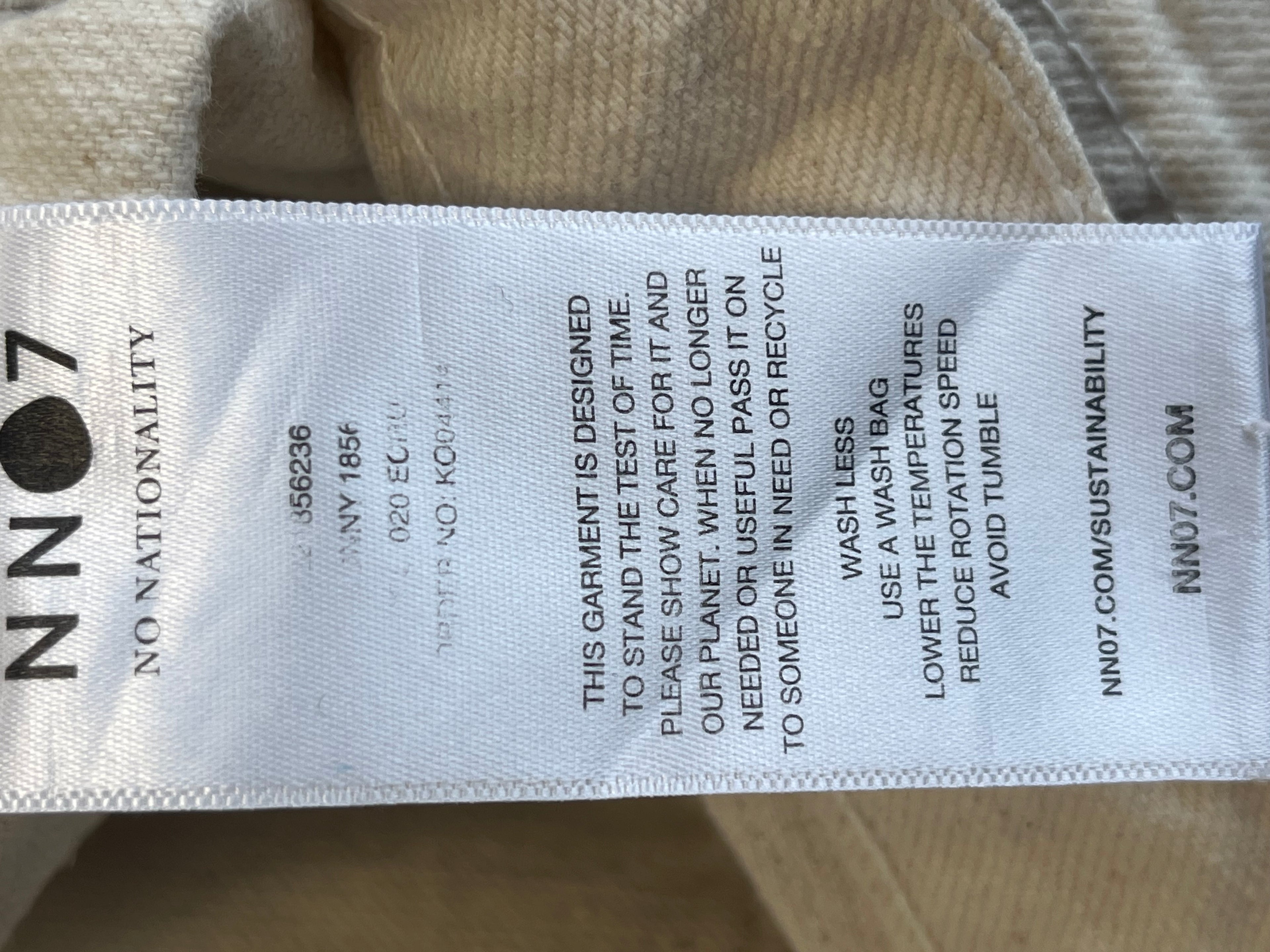 NN07 Jonny 1856 Slim Fit Jeans W30 L32 Off-White Sehr Gut