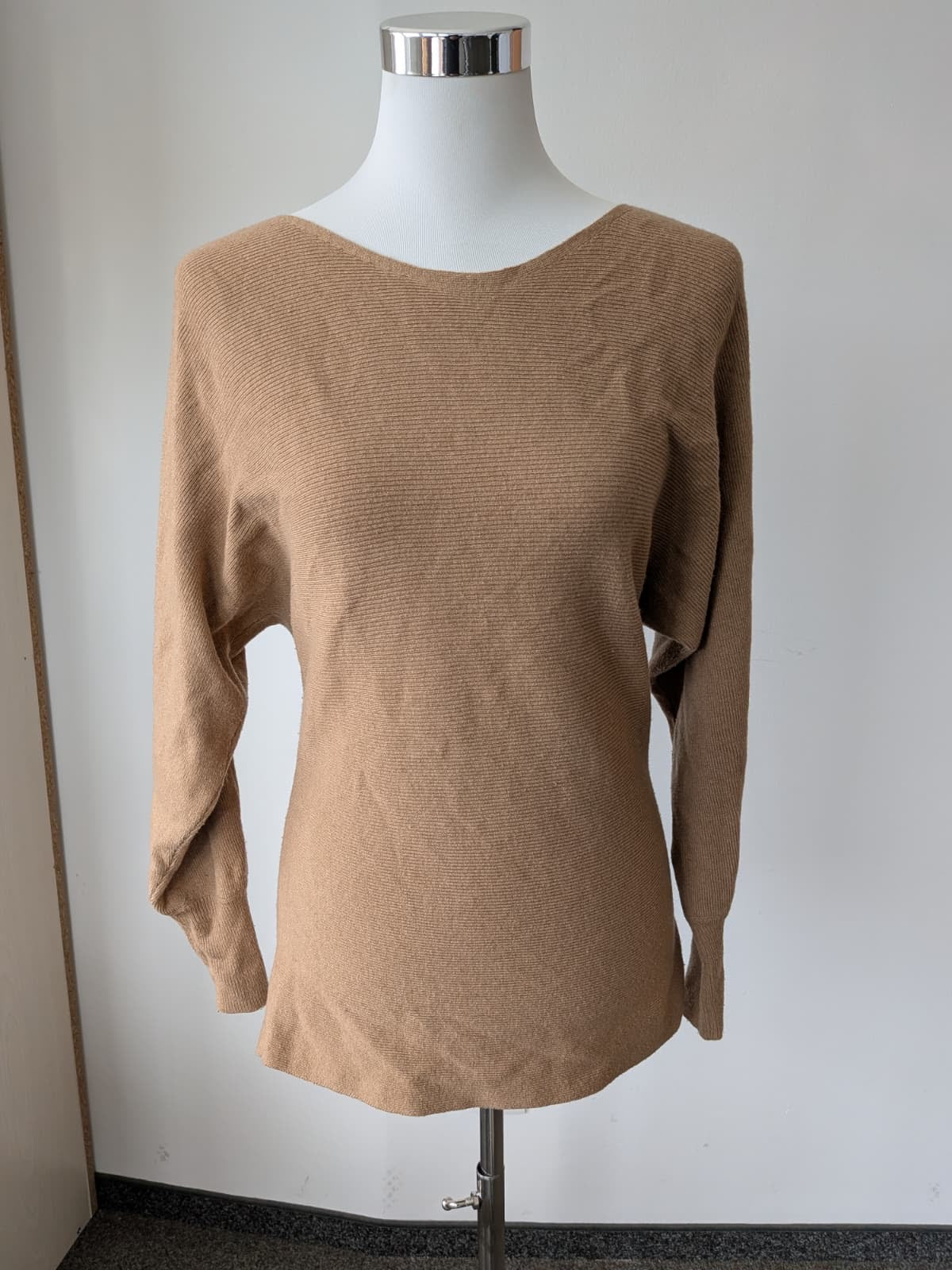 Pennyblack Strickpullover – Tan, Bootsausschnitt, Größe M, Sehr guter Zustand