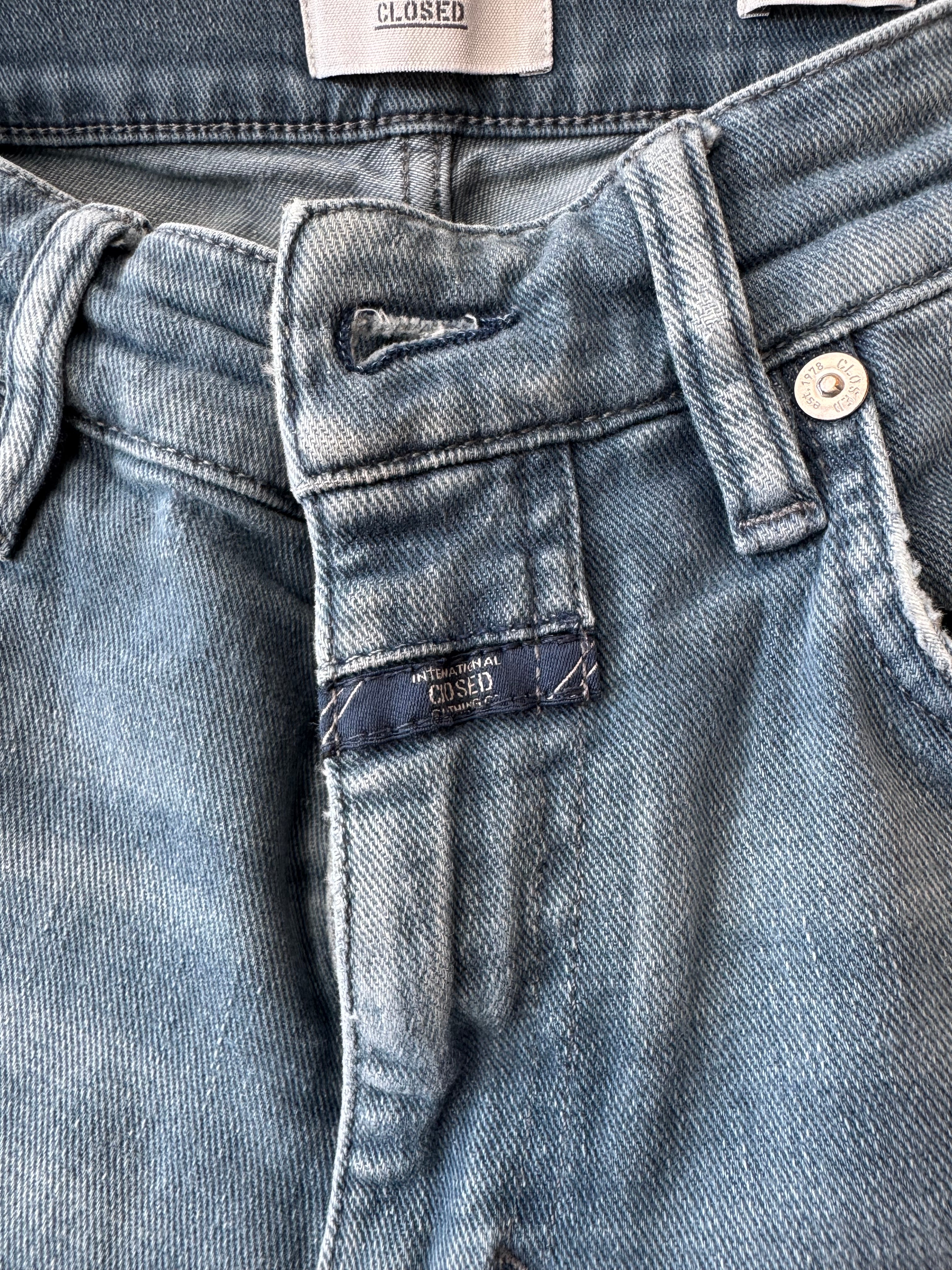 Closed Slim Fit Jeans W29 hellblau – guter Zustand