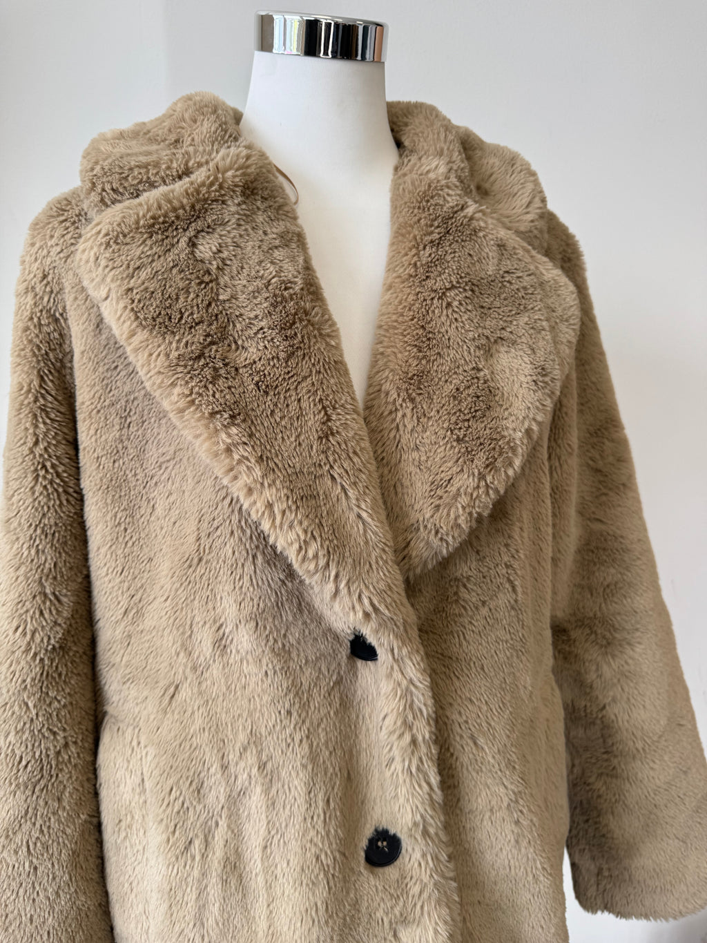 Zara Teddy Coat – Faux Fur, Beige, Size M, Very Good Condition
