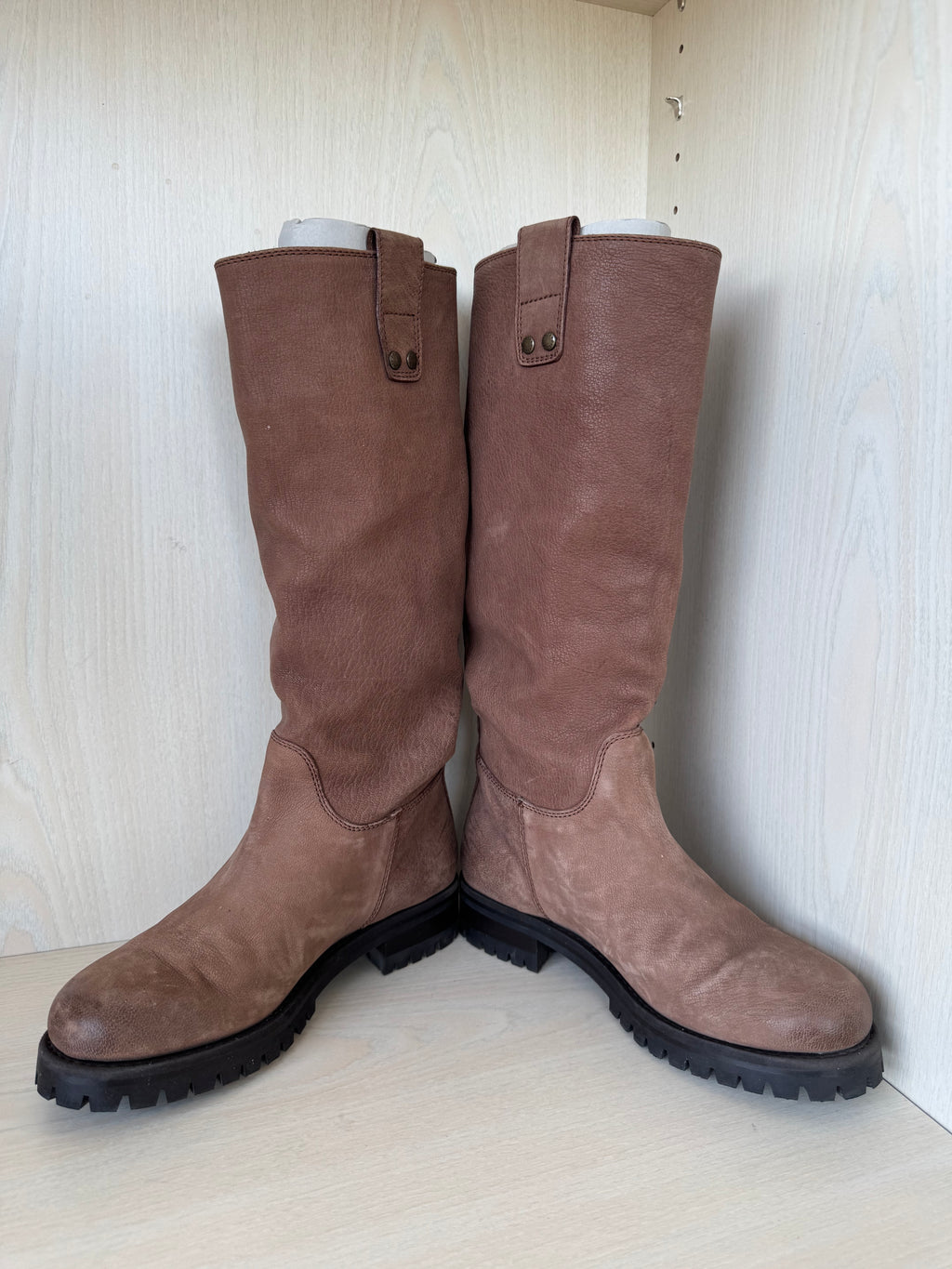 Dolce & Gabbana Knee-High Leather Boots Brown EU 38.5 Good Condition