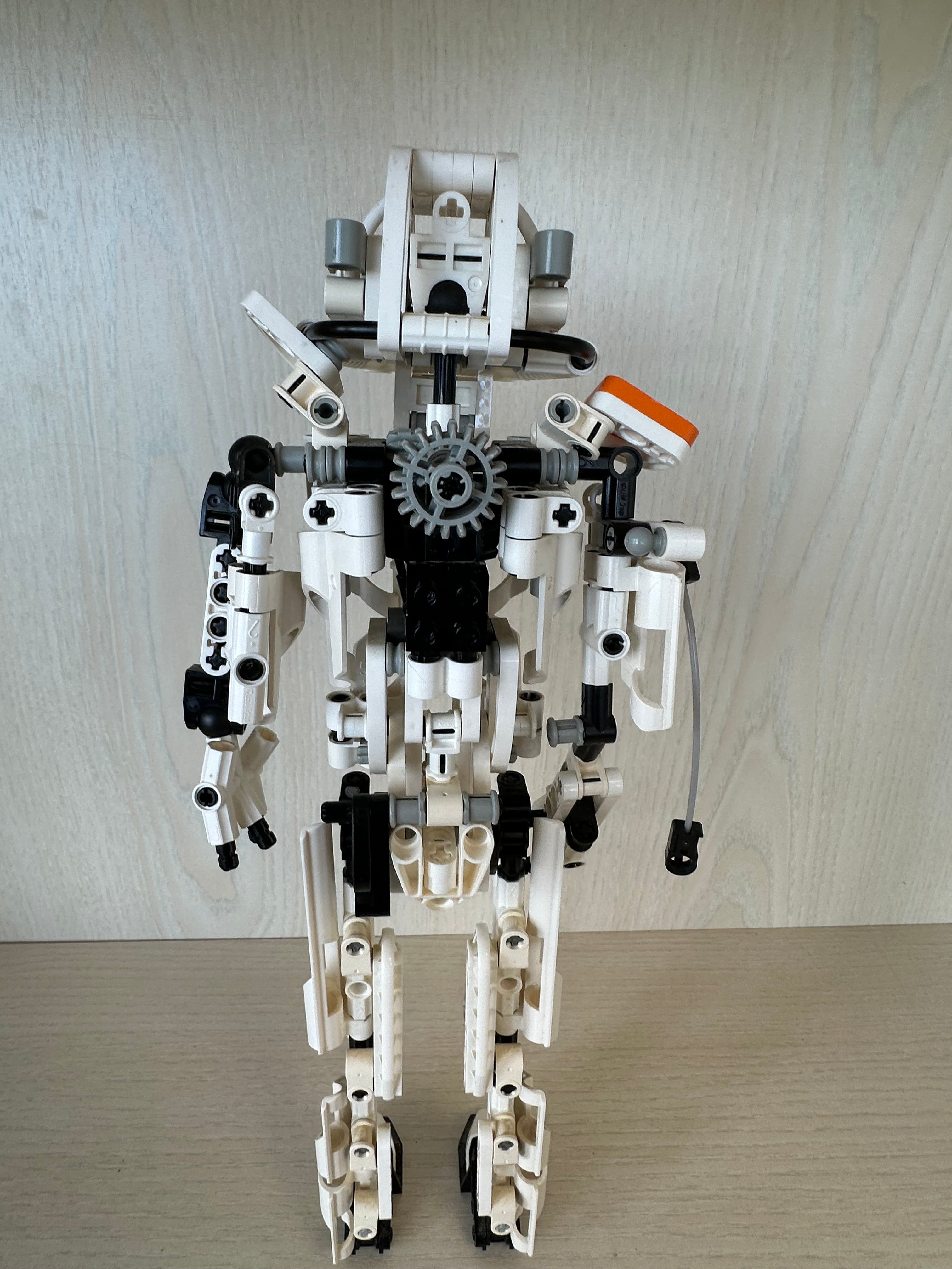 LEGO Technic Star Wars Stormtrooper 8008 Figur – 361 Teile, gut, weiß/schwarz