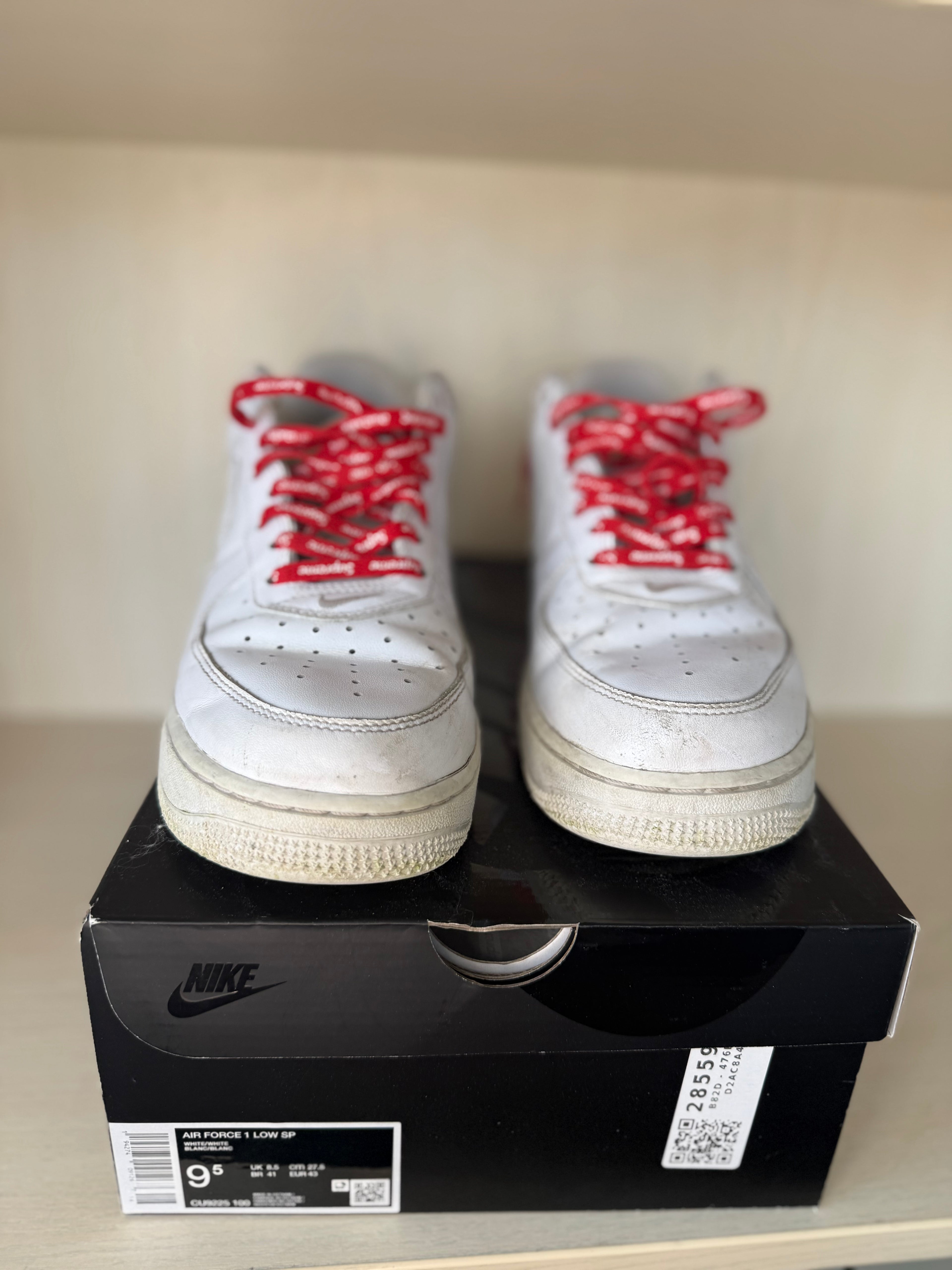Supreme x Nike Air Force 1 Low Weiß EU 43 – gebraucht, Box Logo