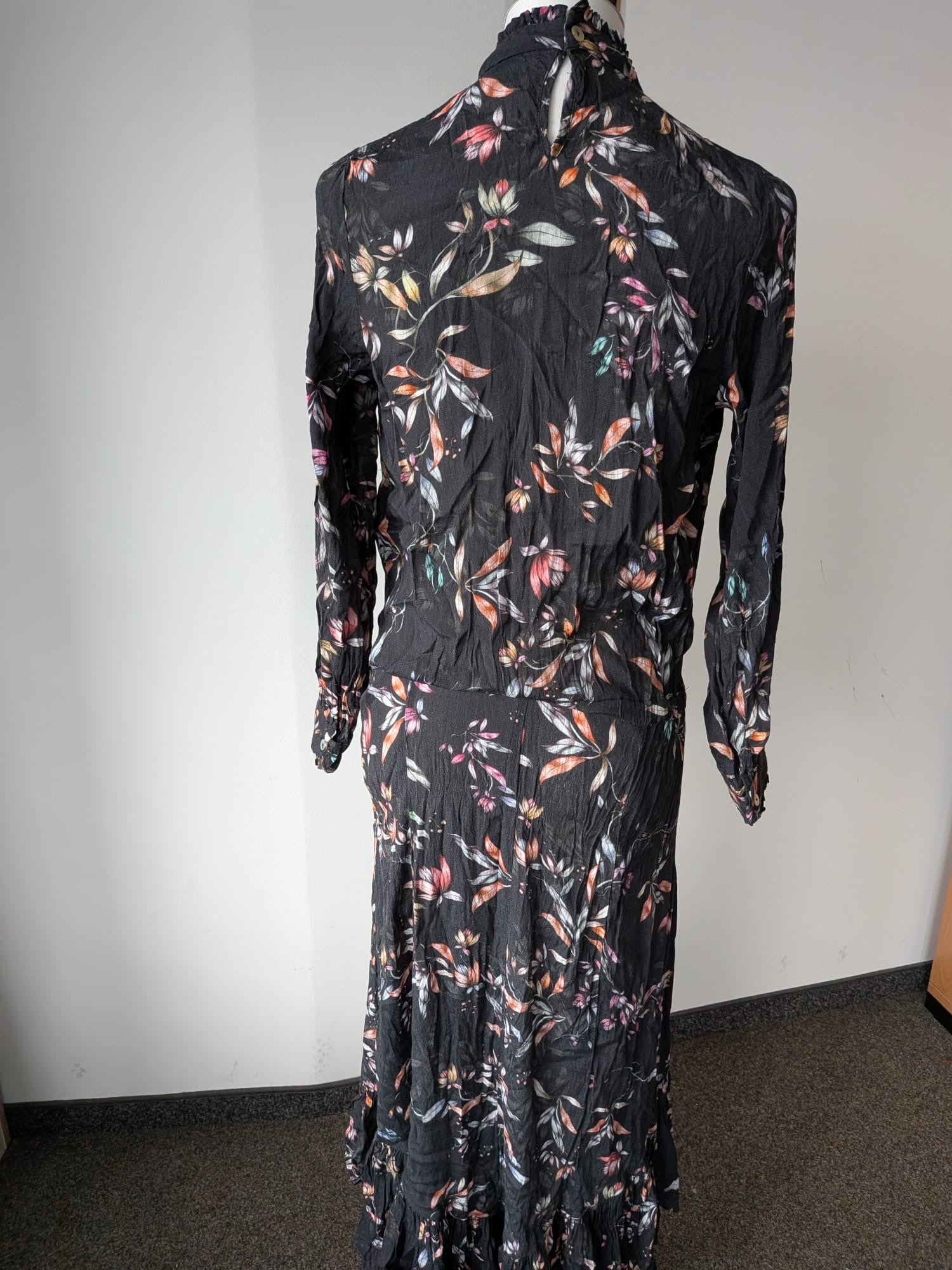 Ravn Copenhagen floral midi dress, size M, black multicolor, good condition