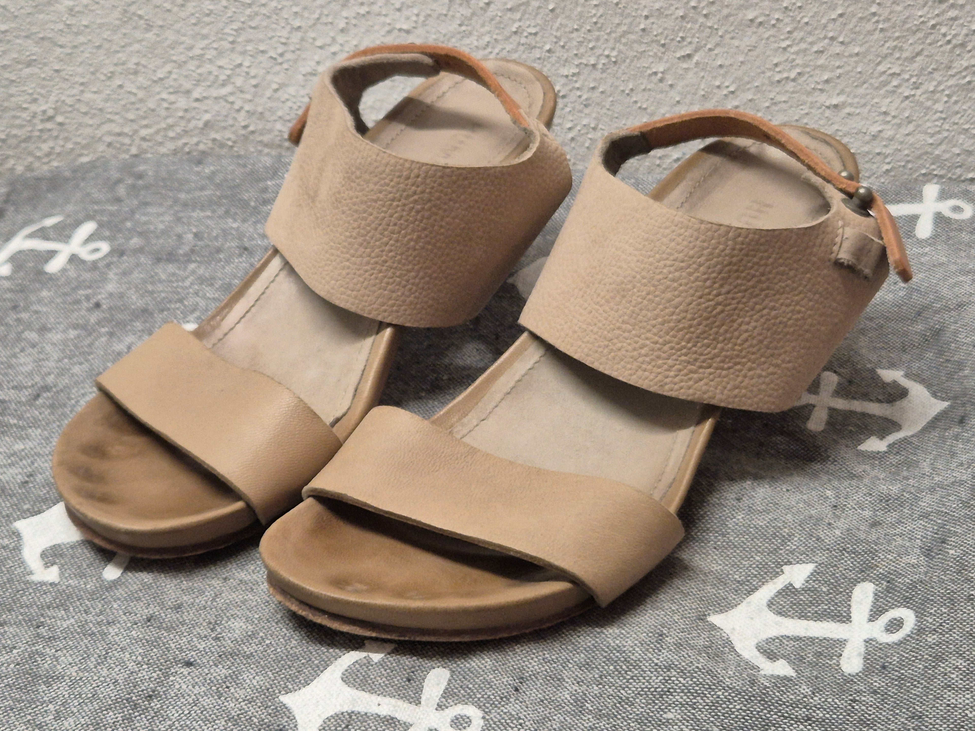 Humanoid Genuine Leather Sandals – Natural Beige, Size 38, Normal Use