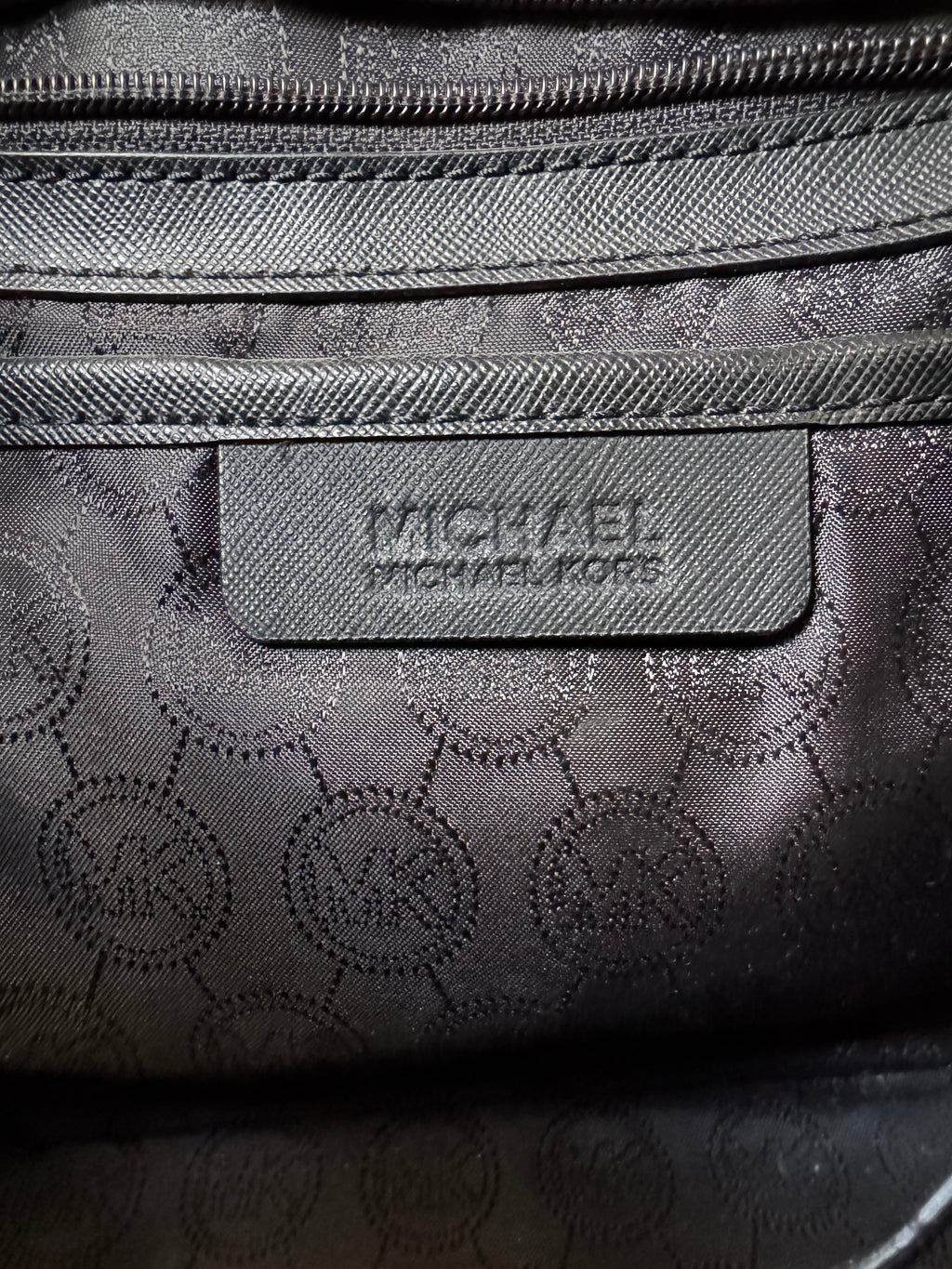 Michael Kors Selma Medium Satchel – Saffiano Leder, Schwarz, Gebraucht