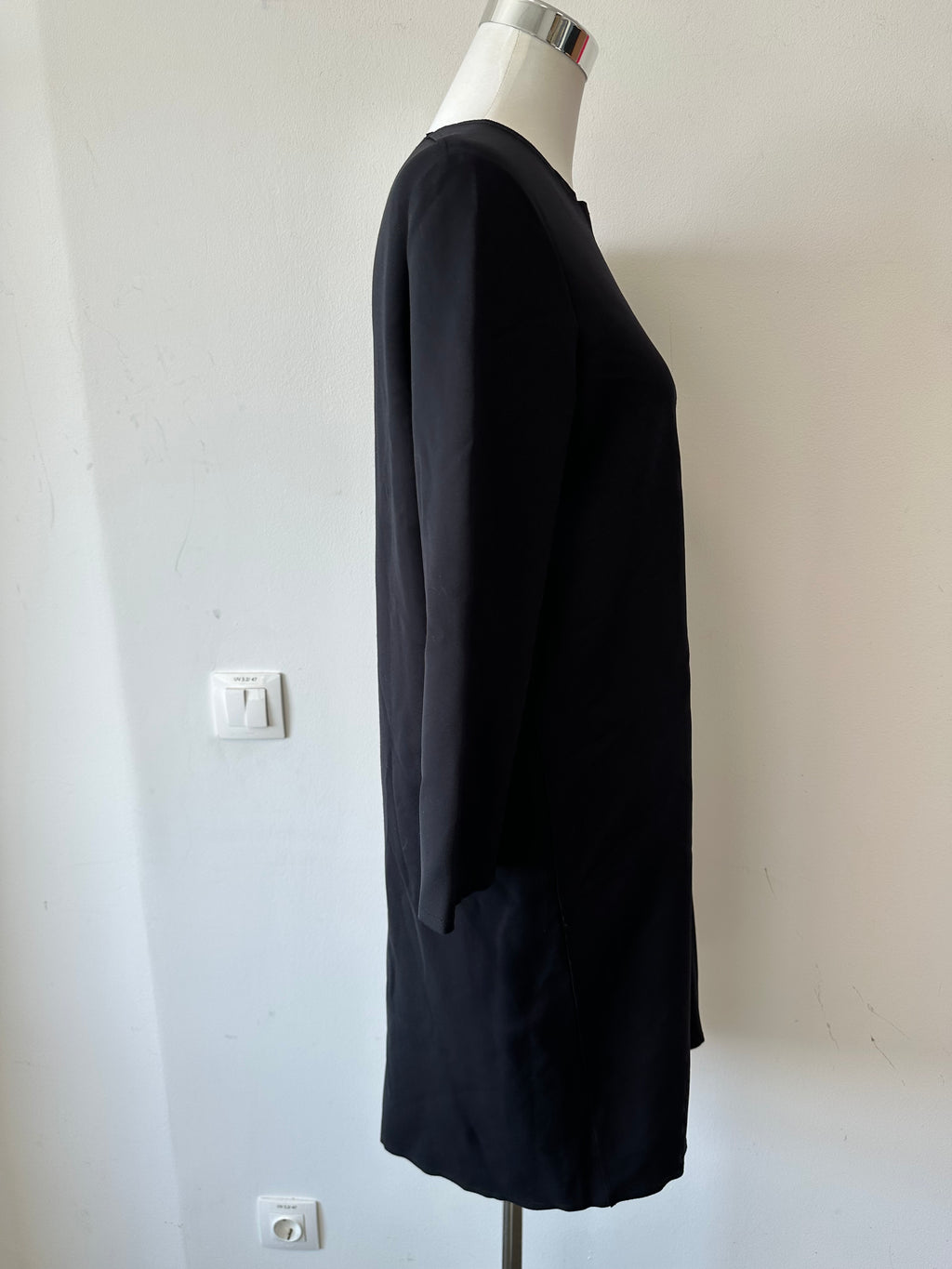 THE ROW „Escher“ Kleid, Größe M, Schwarz, Guter Zustand, Minimalistisch