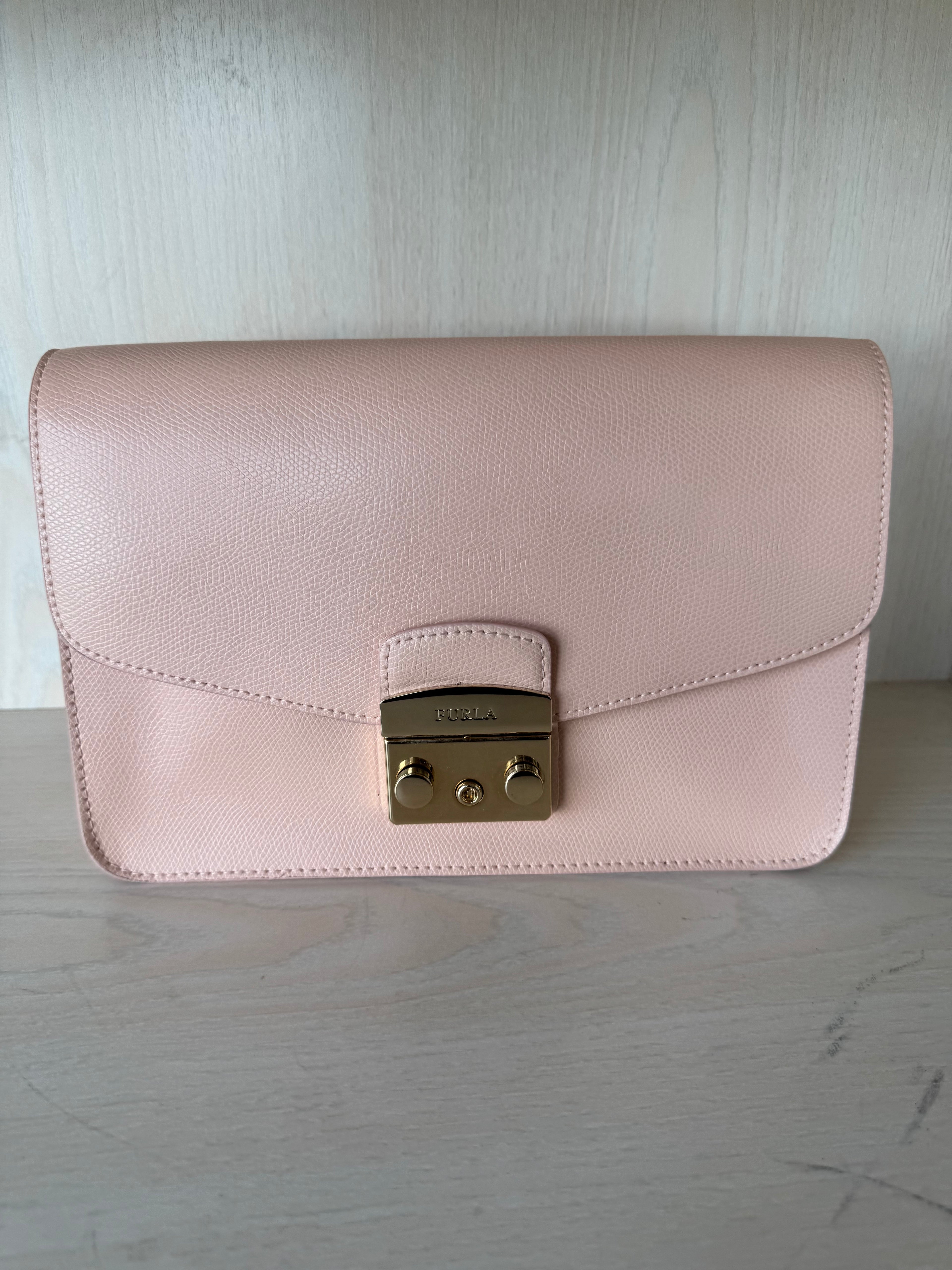 Furla Metropolis Small Schultertasche Moonstone, guter Zustand + Dustbag