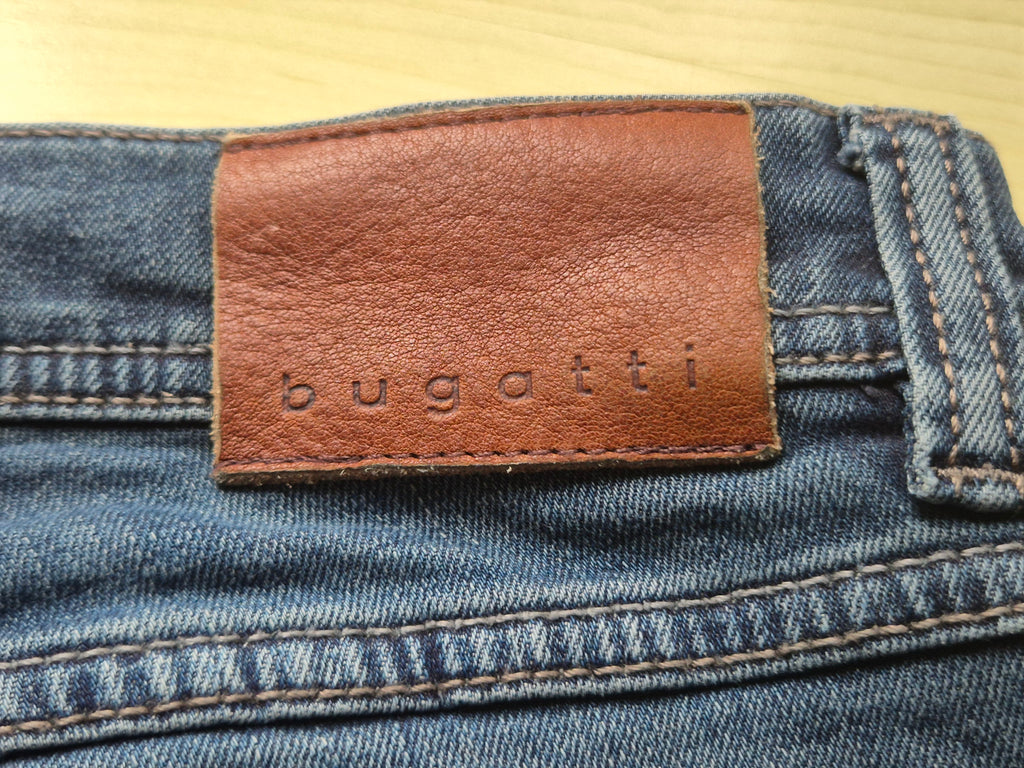 bugatti Modern Fit Herren Jeans – Baumwollmix, Dunkelblau, Gr. 46, Sehr Gut