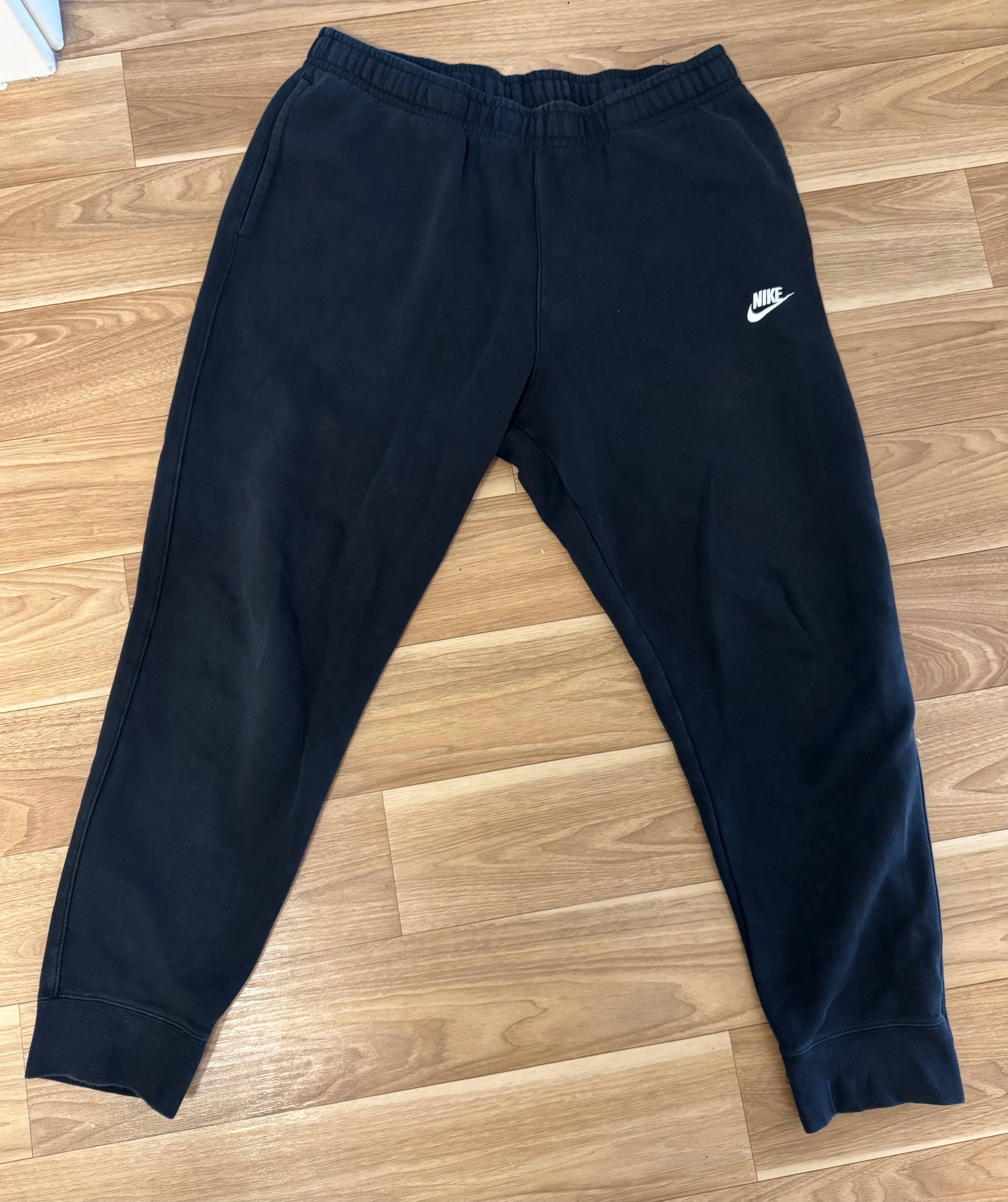 Nike Sportswear Club Fleece Joggers Black XL, Good Condition