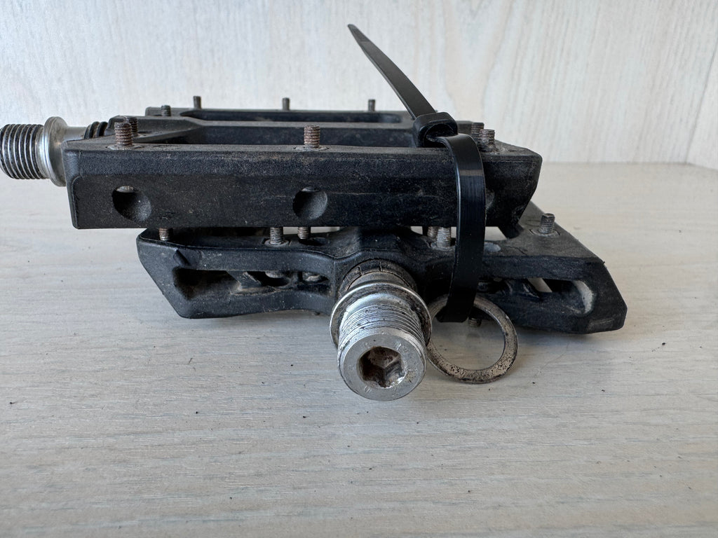 Cube RFR Plattformpedale 9/16 Zoll – Schwarz – Gebraucht