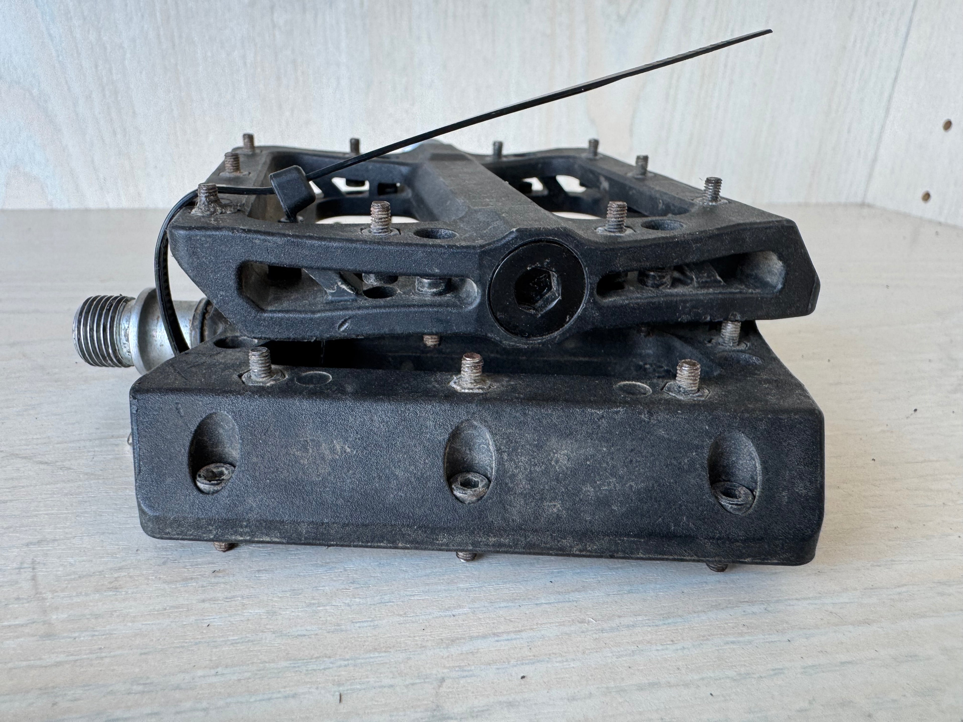 Cube RFR Plattformpedale 9/16 Zoll – Schwarz – Gebraucht