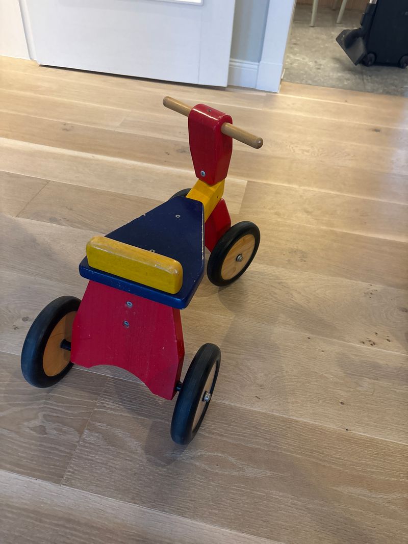 Pintoy Holz Laufrad Trike – bunt, stabil, 1-3 Jahre, Gebrauchsspuren