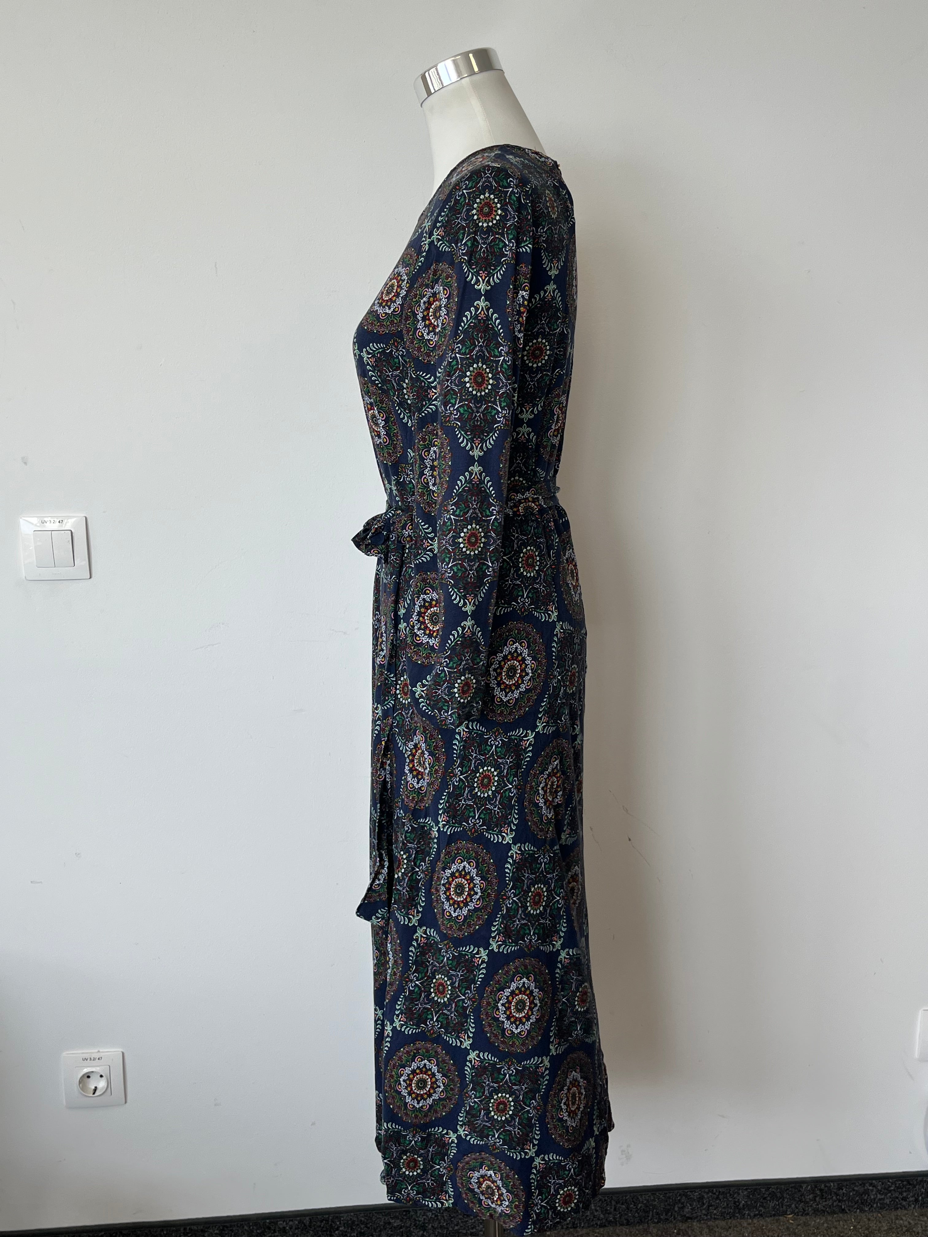 Holly & Whyte by Lindex Maxikleid Langarm EU 40 Mehrfarbig Sehr Gut