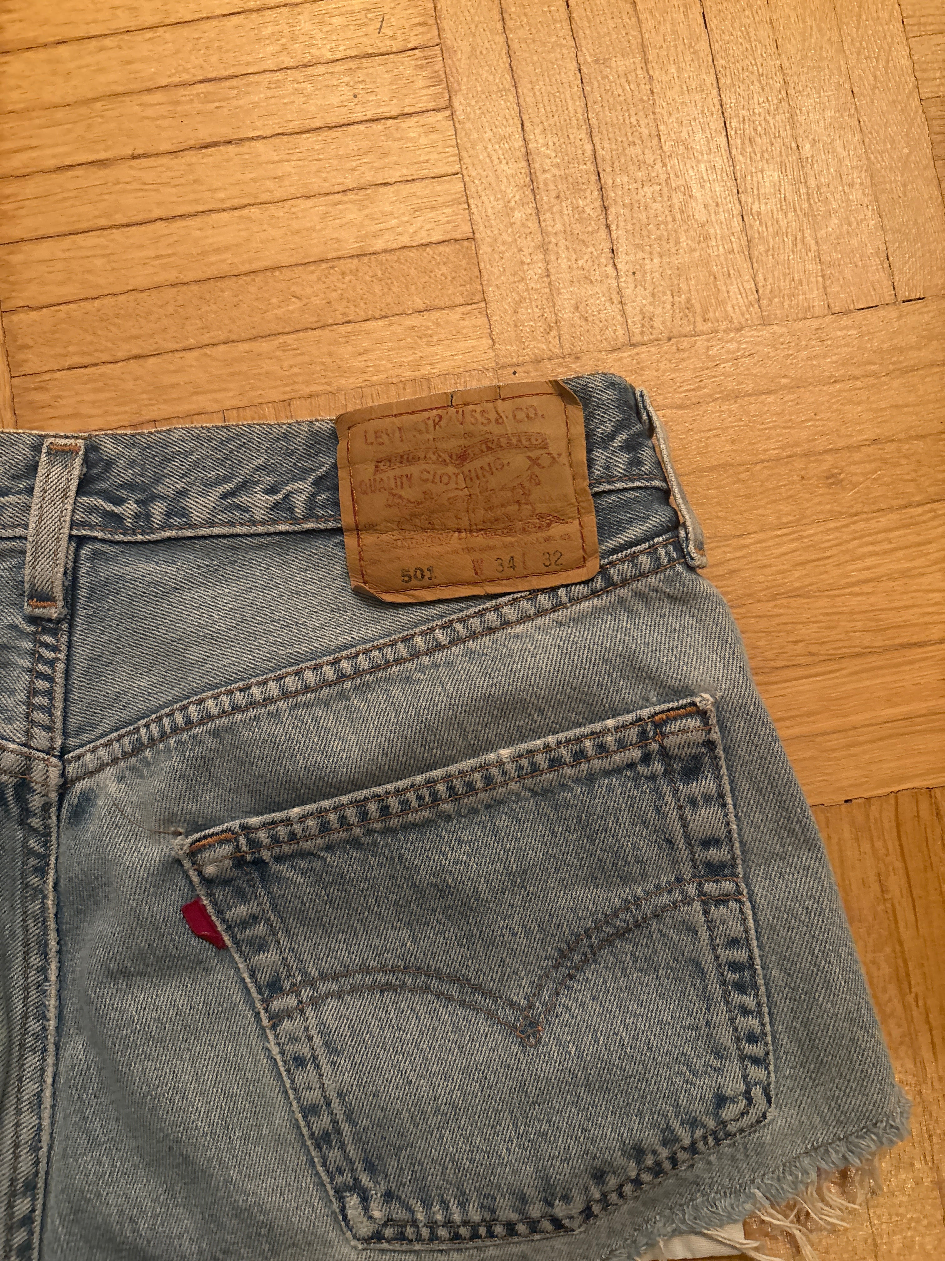 Levi’s 501 High-Rise Cut-Off Shorts W34 Hellblau Vintage Sehr Gut
