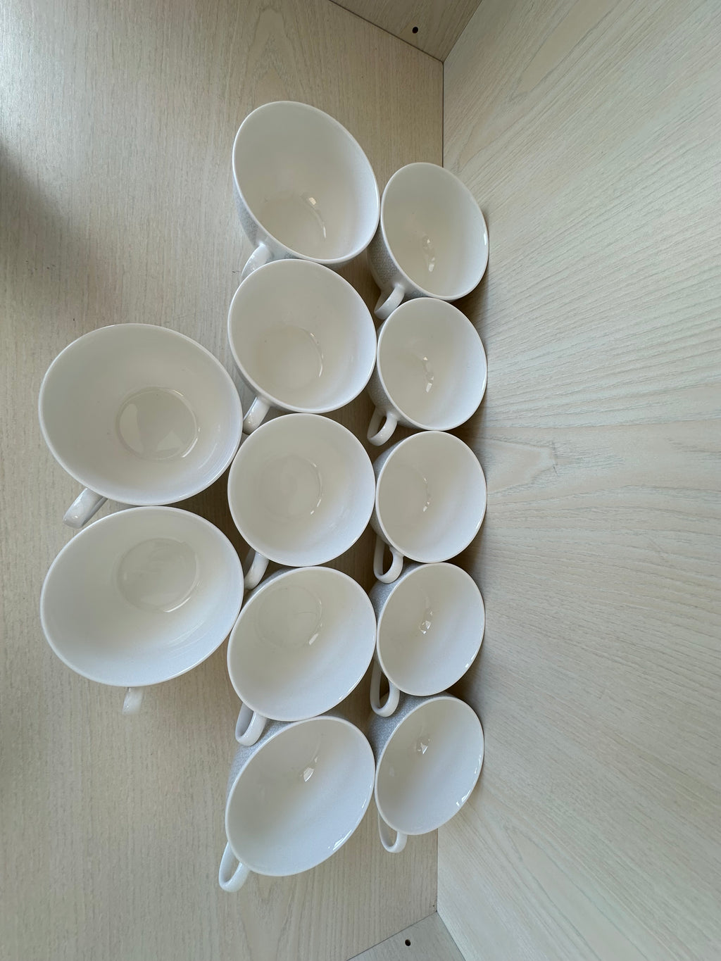 KHG Vesuvio Kaffeeset 24-tlg. – 12 Tassen & Untertassen, wie neu, Offwhite