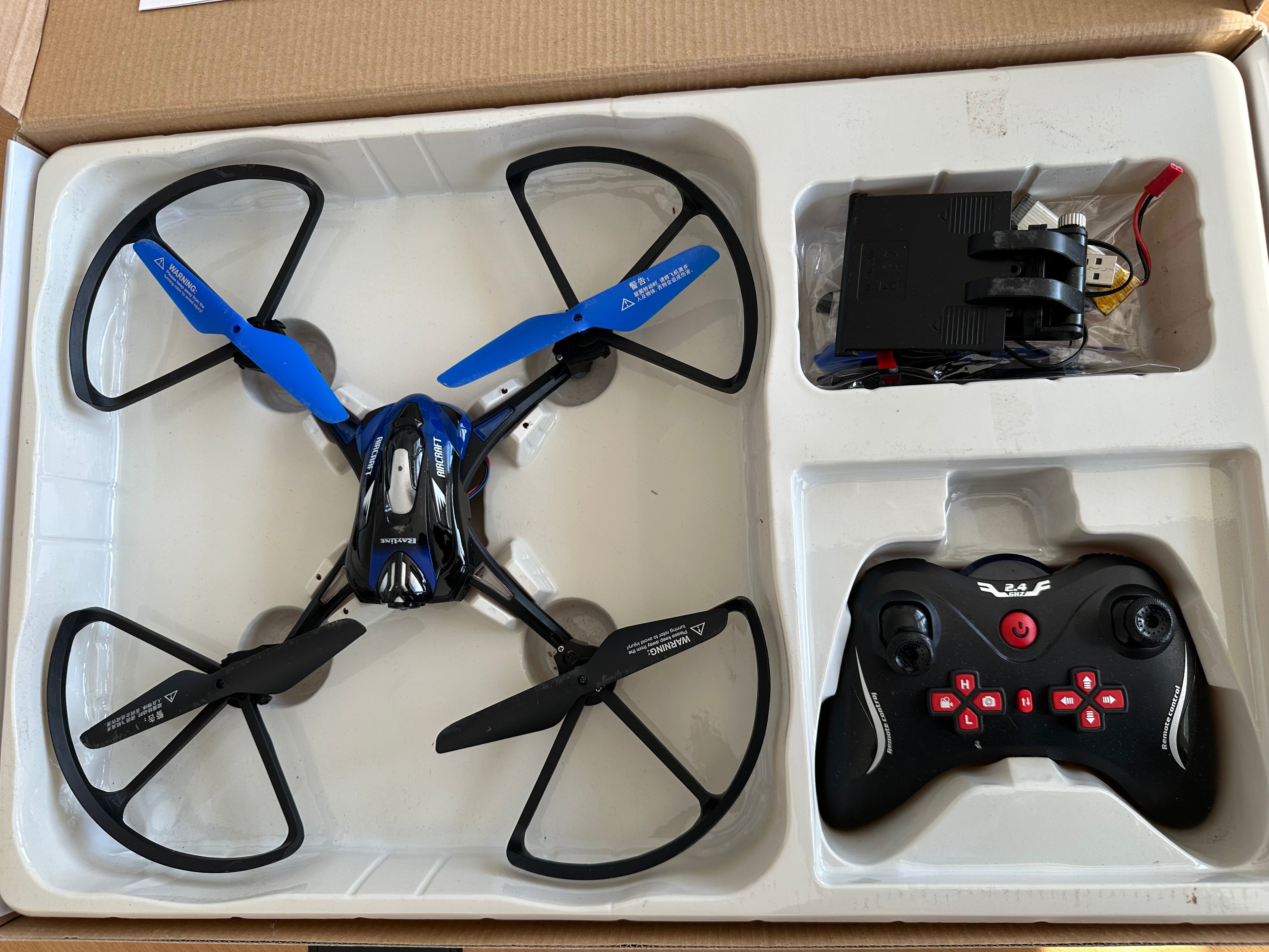 Rayline R8 Quadrocopter Blau/Schwarz m. HD-Kamera & OVP – sehr guter Zustand
