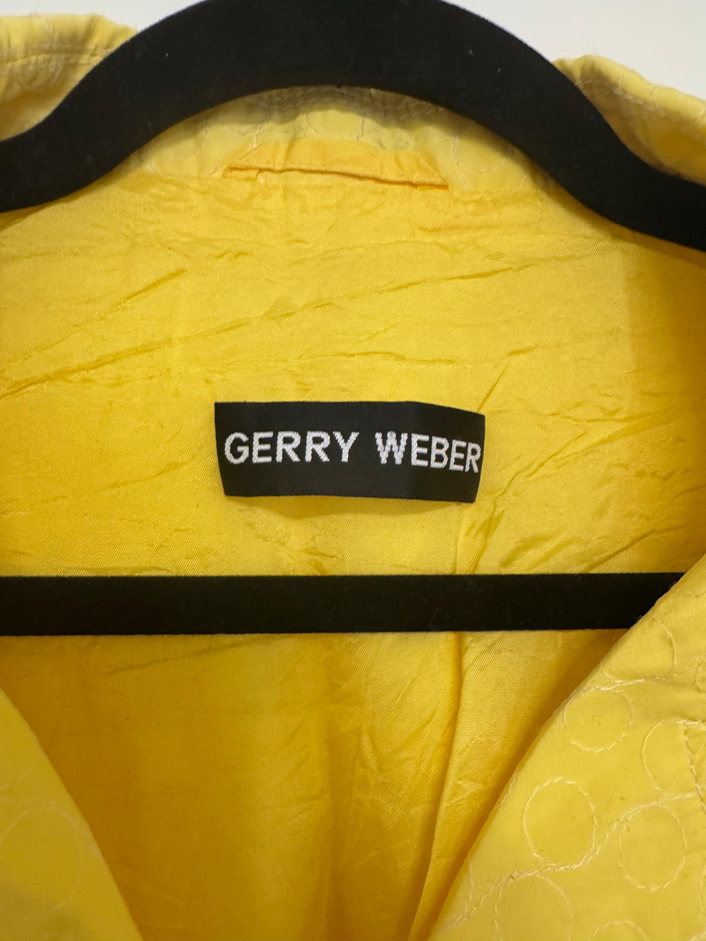 Gerry Weber yellow blazer, size 42, very good condition