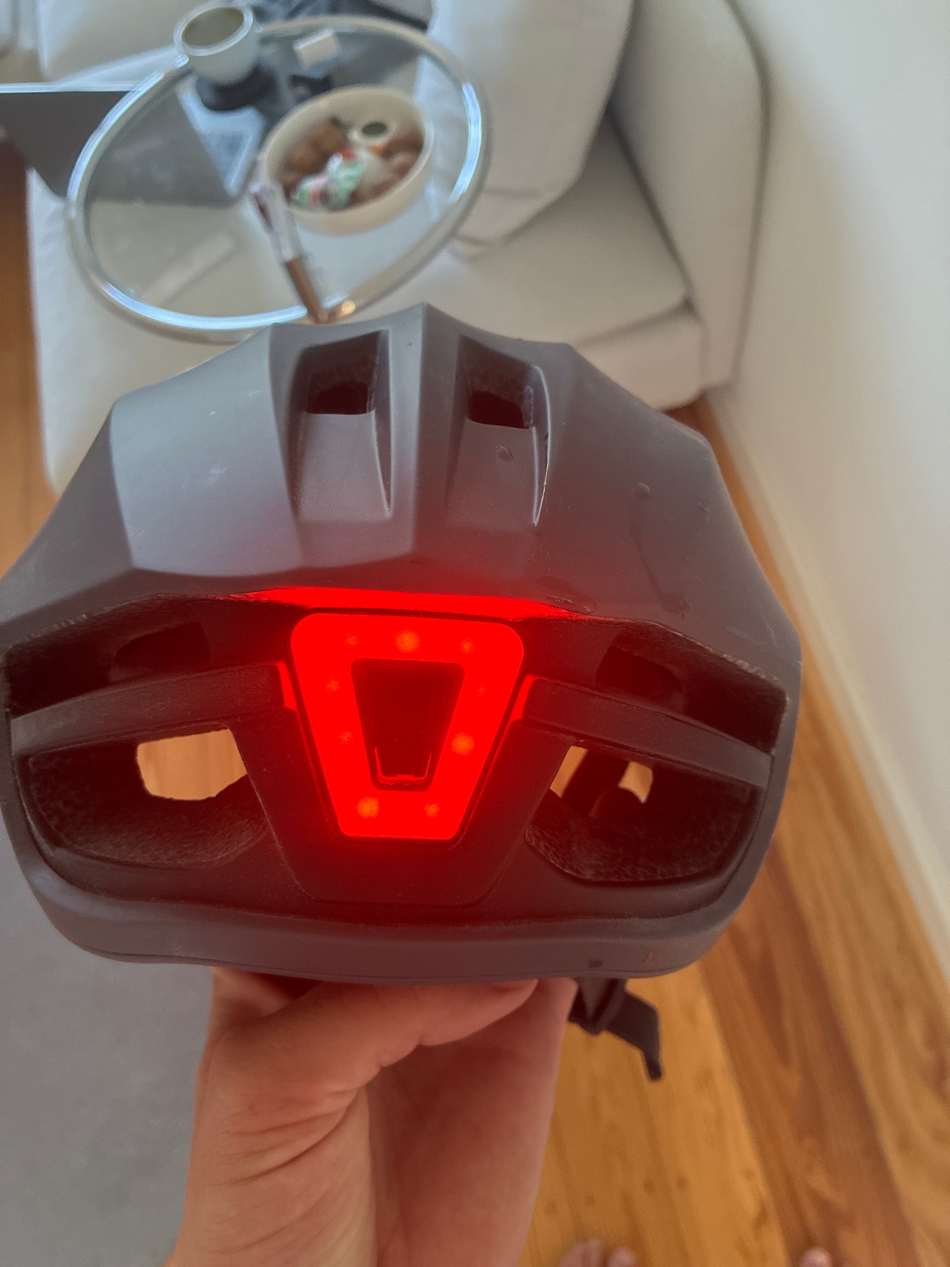 Freetown Lumiere Urban Fahrradhelm Navy 54–61 cm LED Sehr Gut