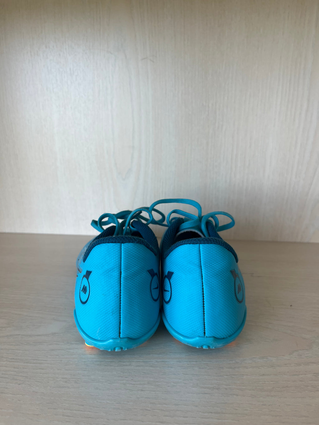 Nike Jr. Mercurial Vapor 14 Club MG, Chlorine Blue, EU 33.5, Good Condition