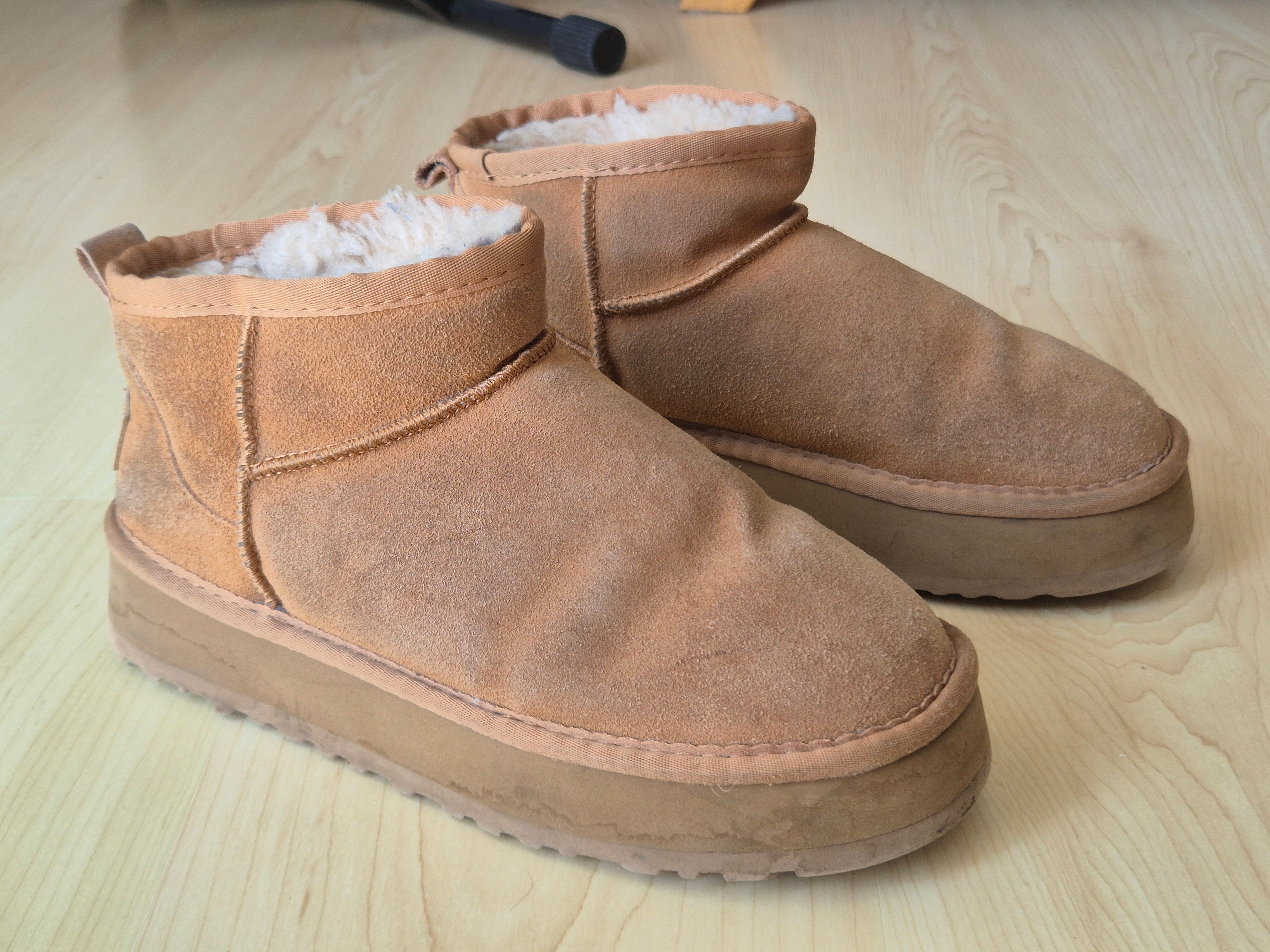 UGG Classic Ultra Mini Boots Chestnut EU 39 Suede Poor Condition