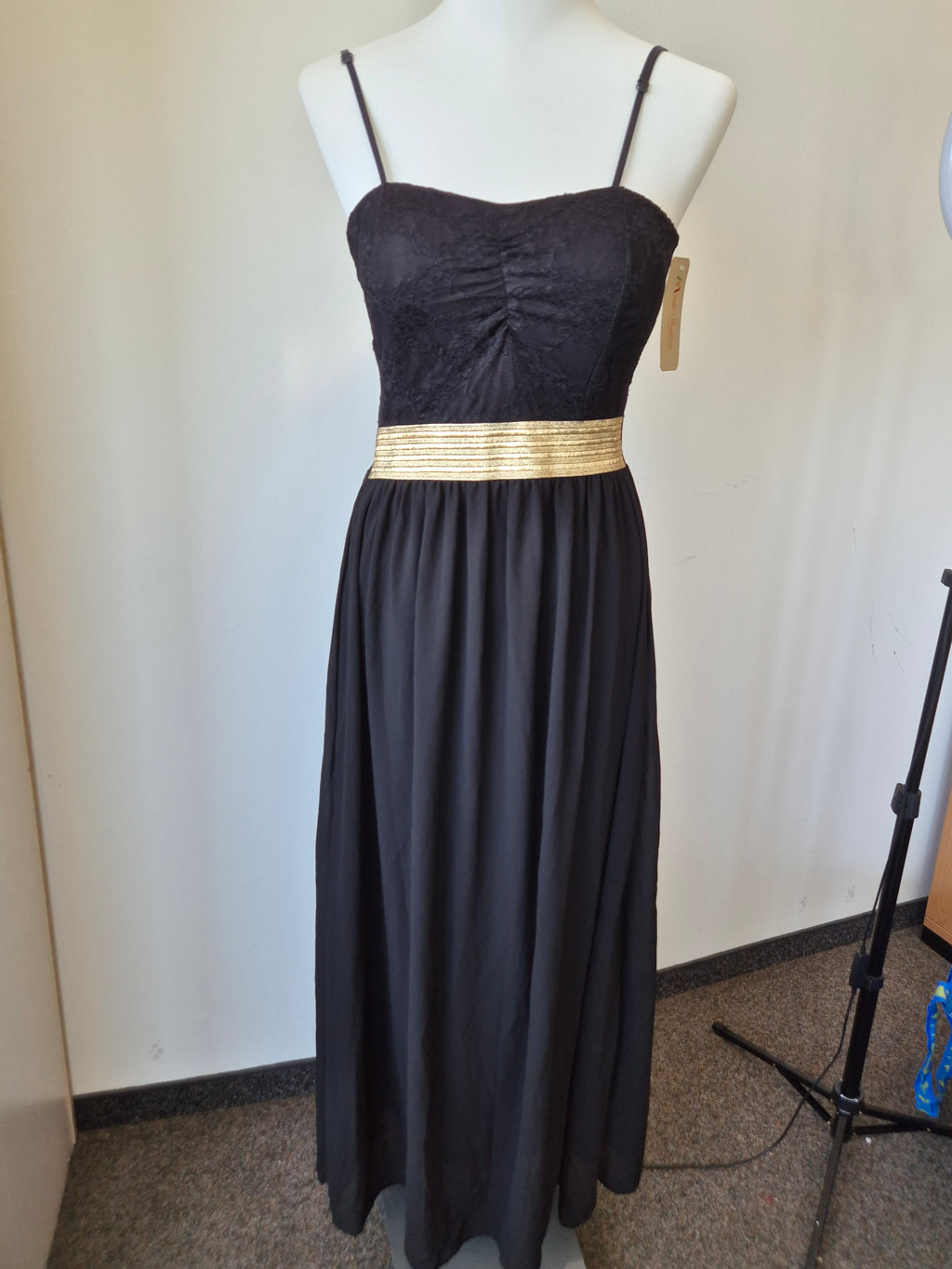 Like New Black & Gold Lace Maxi Dress, Size S, Moda Fashion, NWT