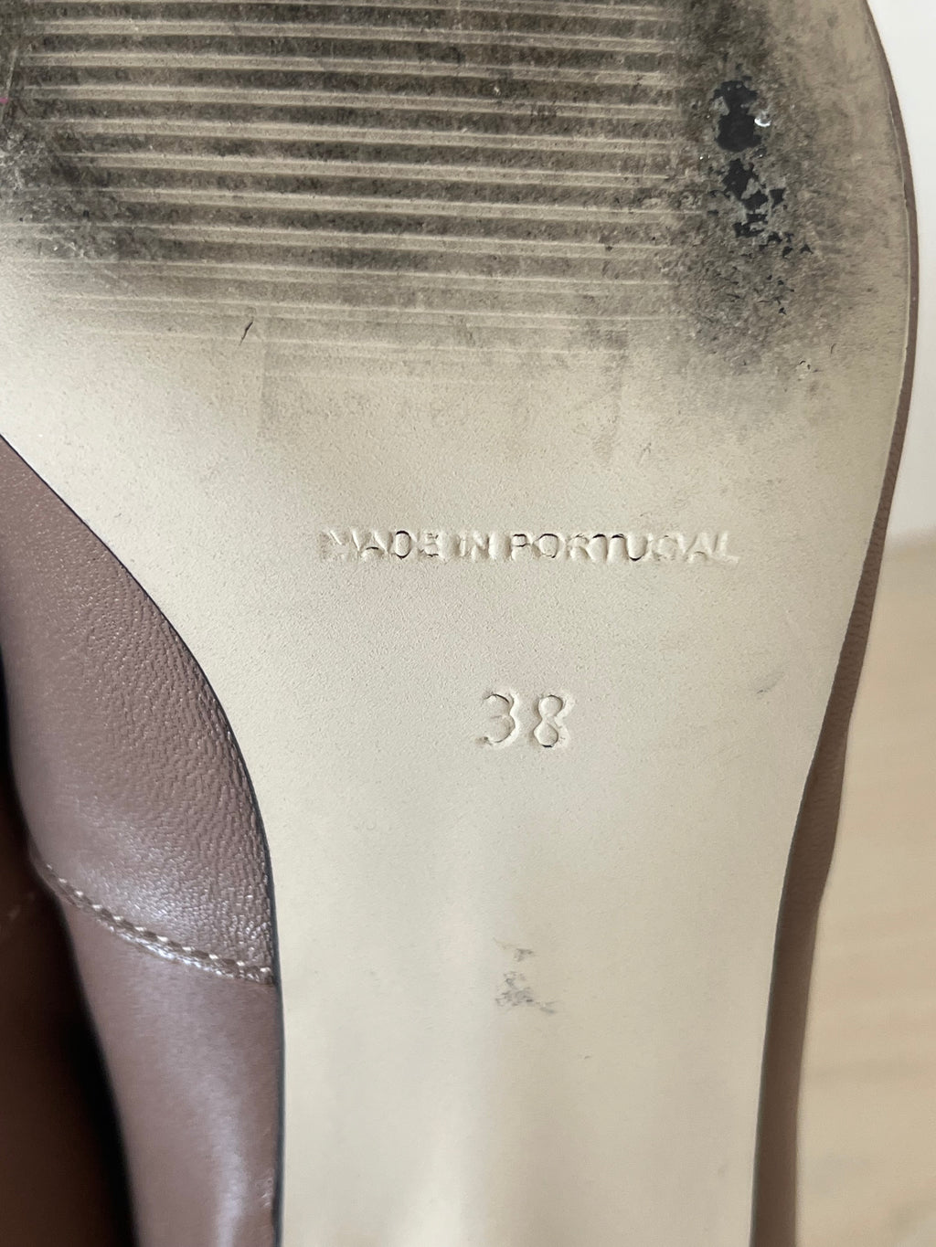 Bianco leather pumps taupe EU 38 – pointed toe, kitten heel, very good condition