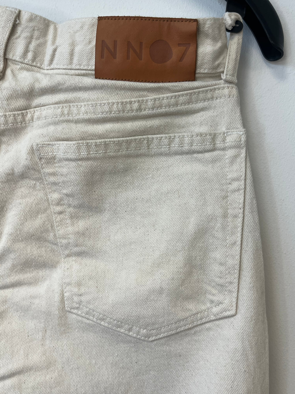 NN07 Jonny 1856 Slim Fit Jeans W30 L32 Off-White Sehr Gut