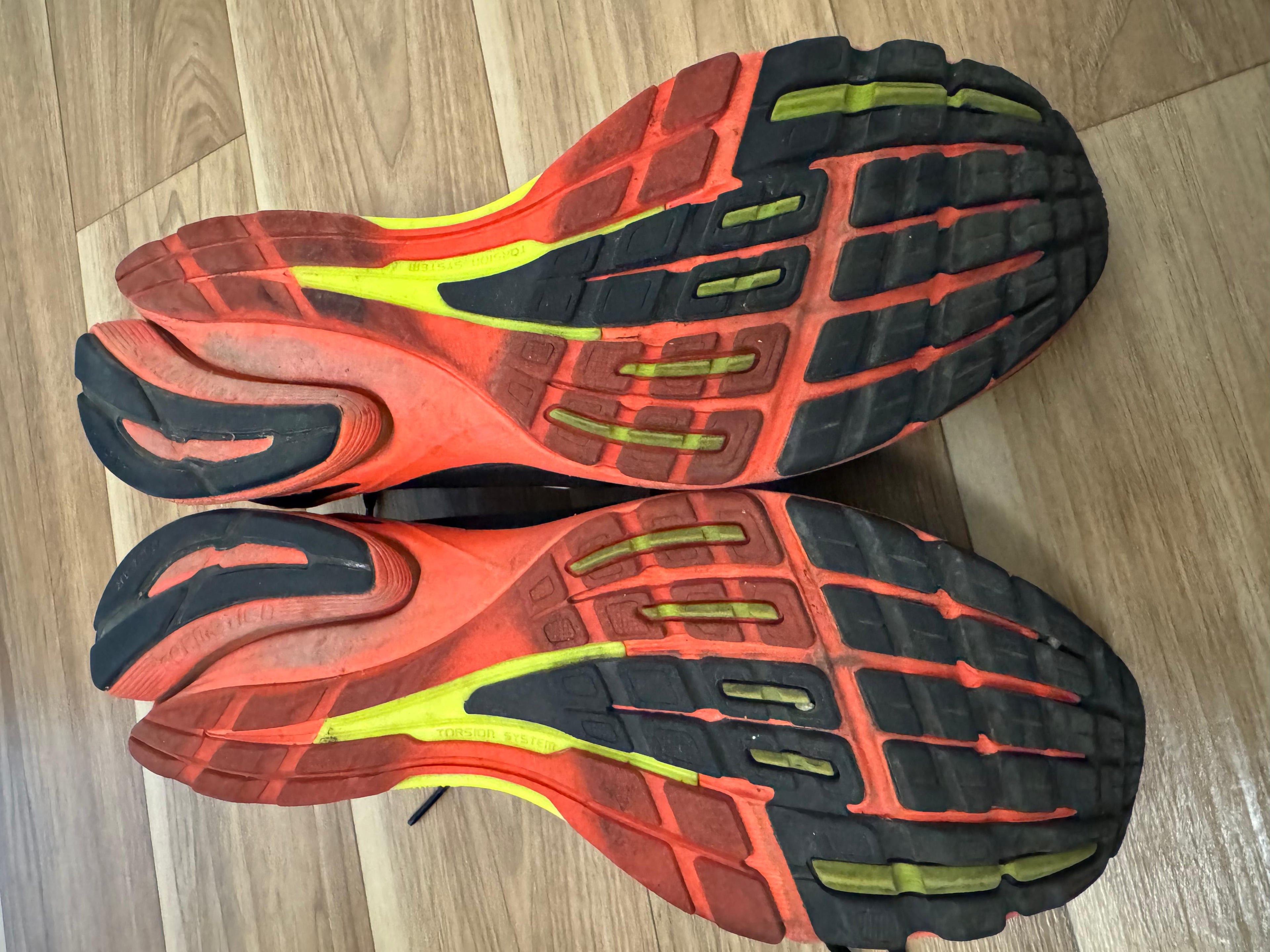 Adidas Adizero Laufschuh - EU 42.5 - Schwarz/Rot - Gebraucht