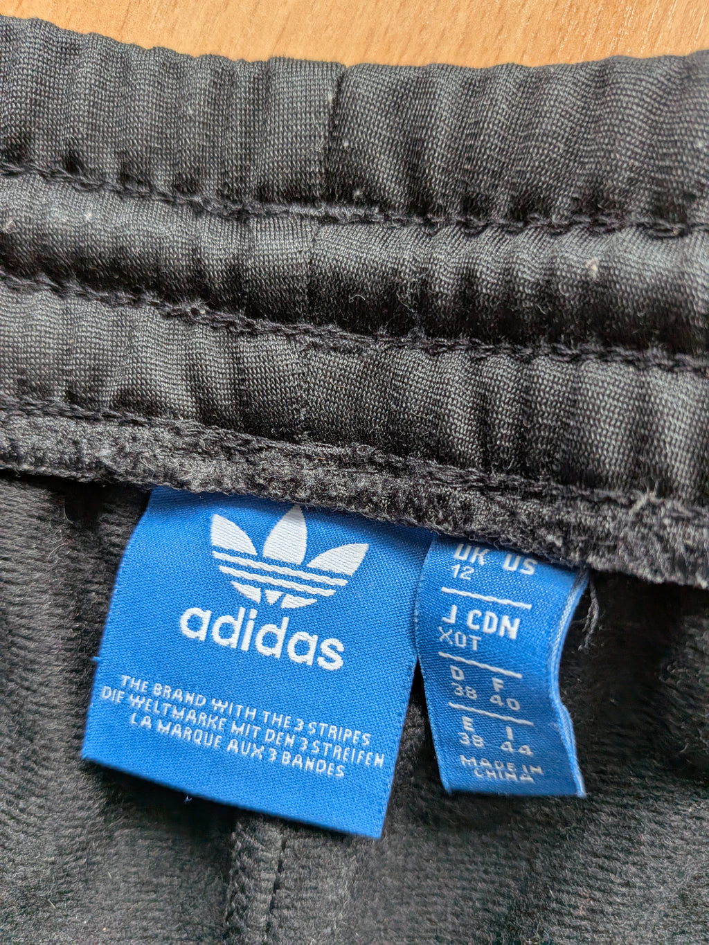 adidas Originals Lock-Up Tape Trainingshose – Schwarz, Größe 38, Guter Zustand