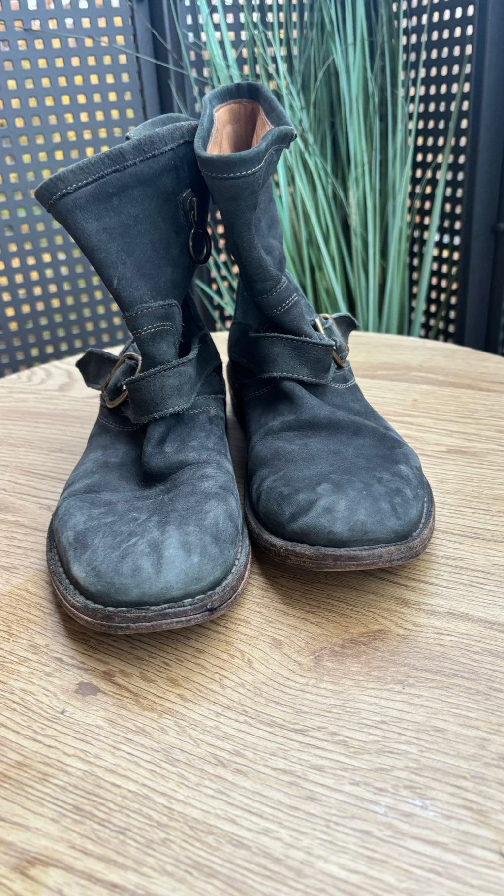 Fiorentini + Baker Eli Stiefel Grau Wildleder EU 40 | Zustand: Stark gebraucht