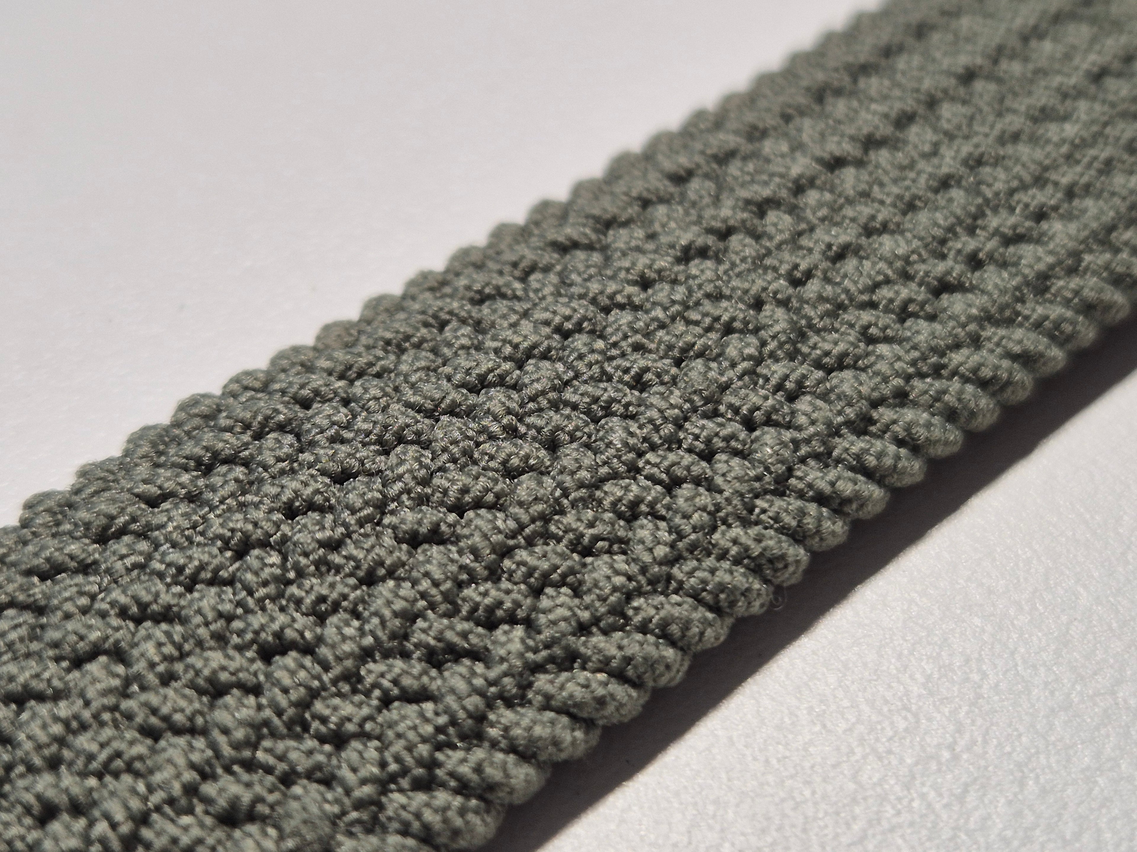 Apple Braided Solo Loop „Olive“, 40mm – Guter Zustand