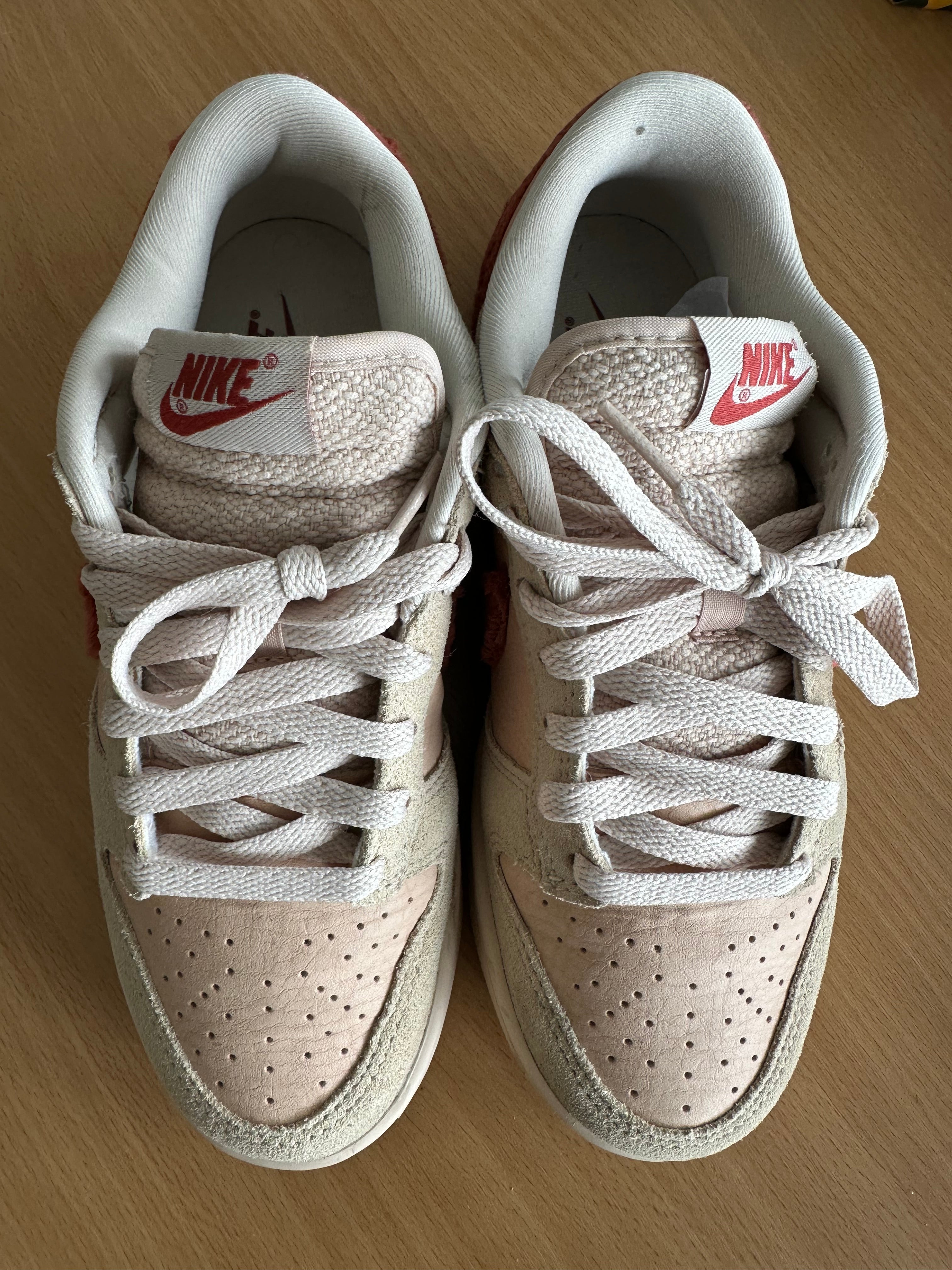 Nike Dunk Low “Terry Swoosh” W 6.5 Beige/Mars Stone – Very Good Condition