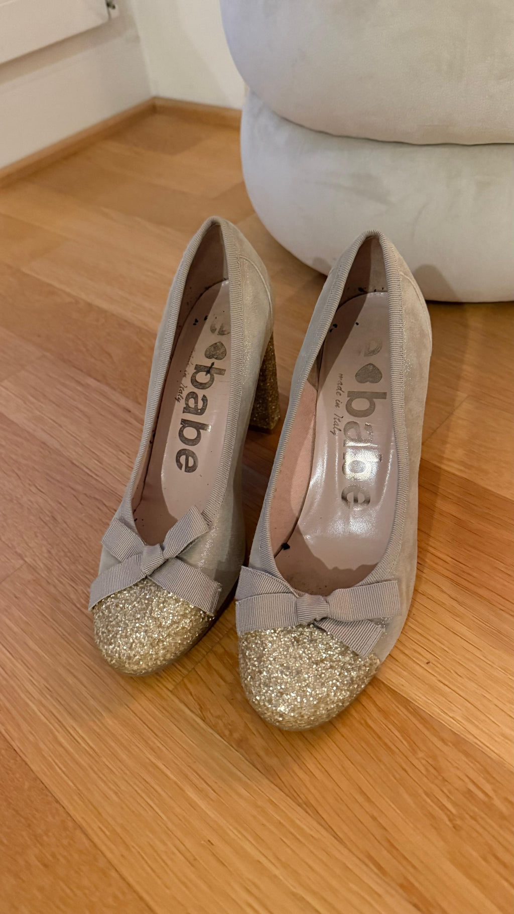 Le Babe Glitter Block Heel Pumps | Gold | Size Not Specified | Good Condition