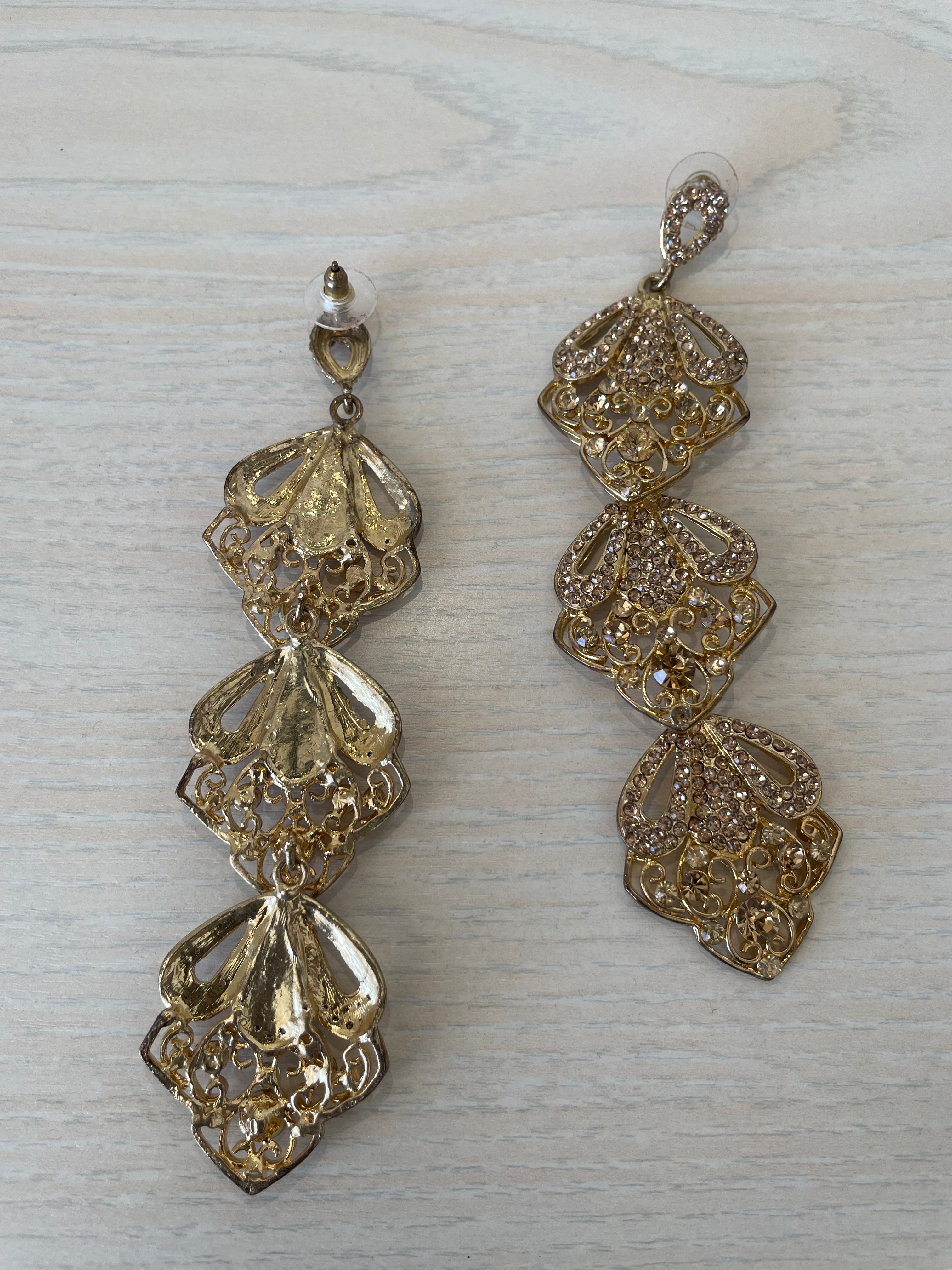 Long Filigree Earrings – Gold-Tone, 18K Plated, 7 cm Drop, Good Condition