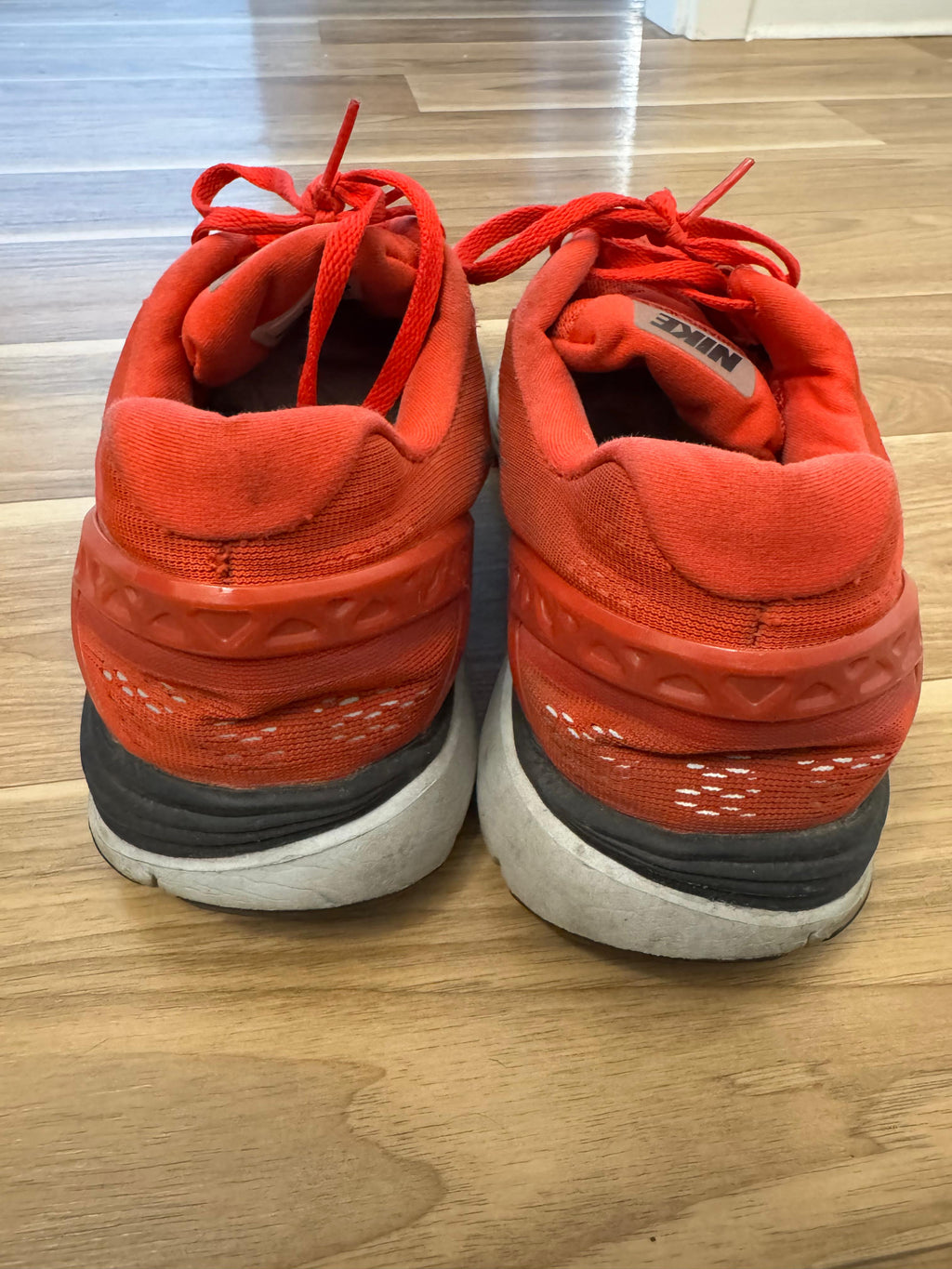 Nike Lunarglide 5 Größe 45 EU / 11 US – rote Laufschuhe gebraucht