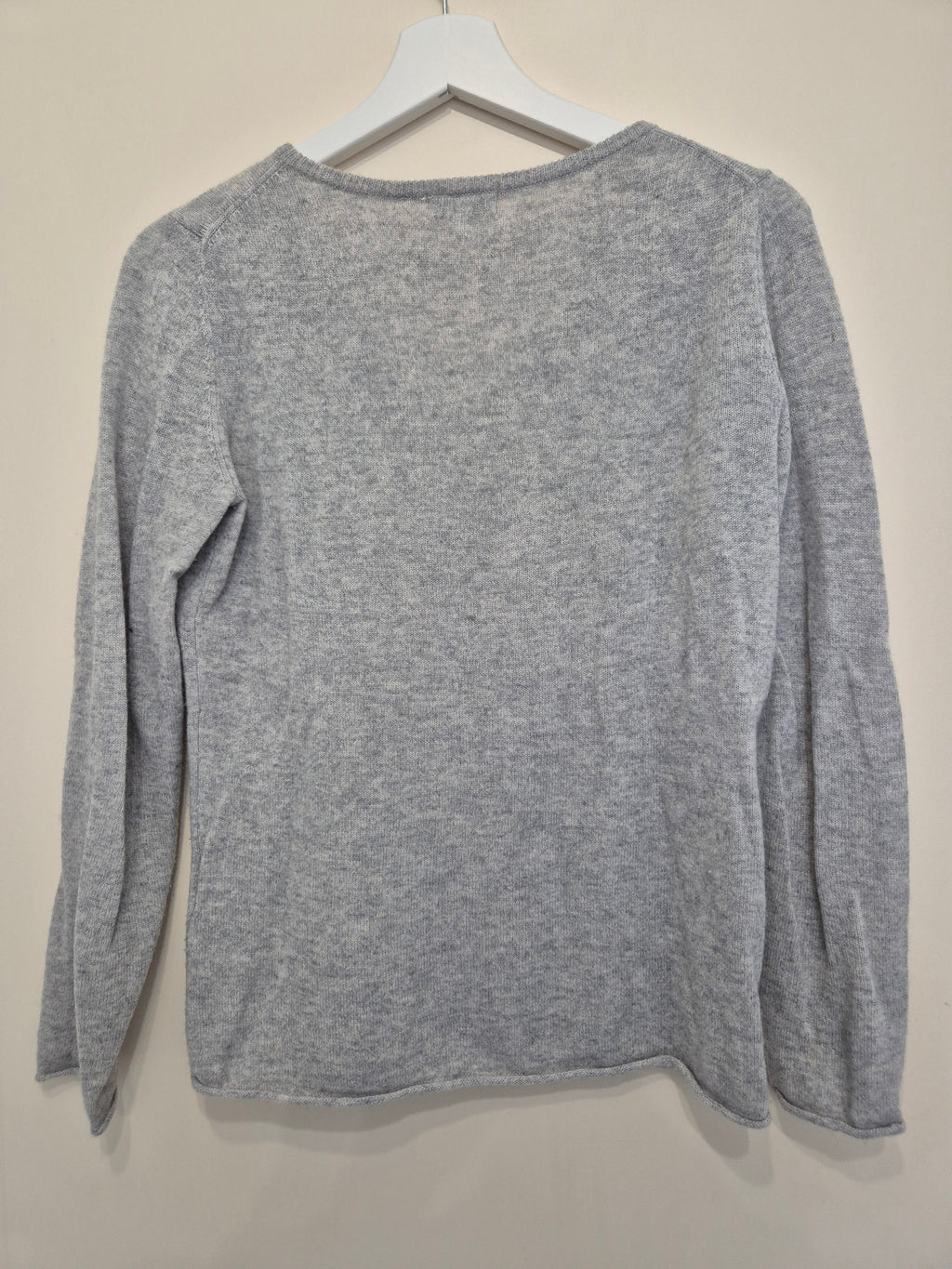 UpFashion Kaschmir V-Ausschnitt Pullover – Hellgrau, Größe S, guter Zustand