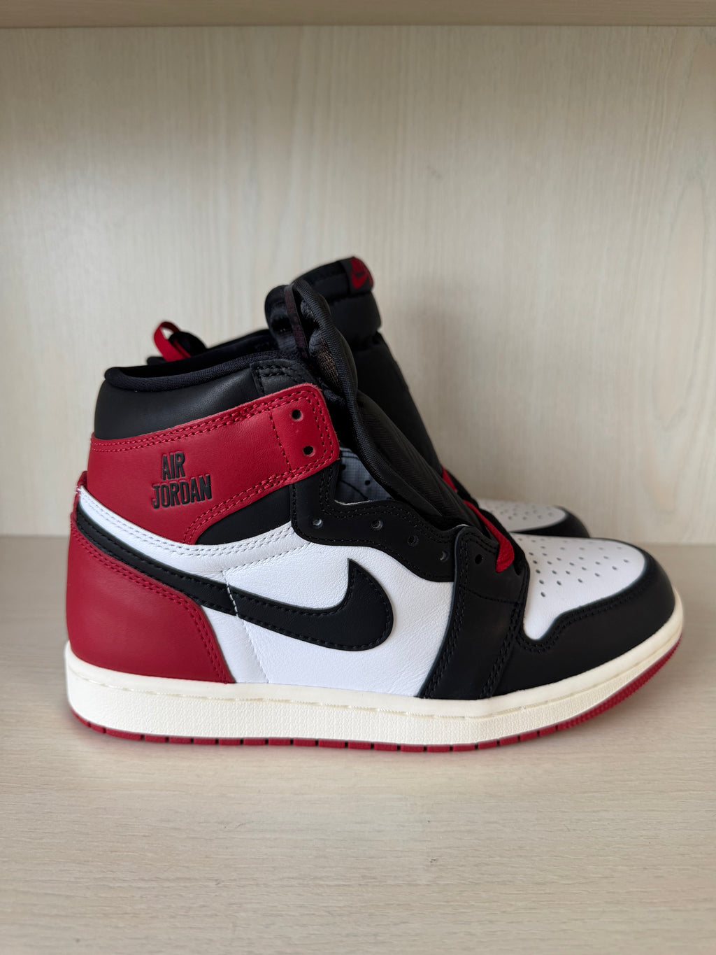 Nike Air Jordan 1 High OG Black Toe Reimagined EU 40 / US 7 Like New