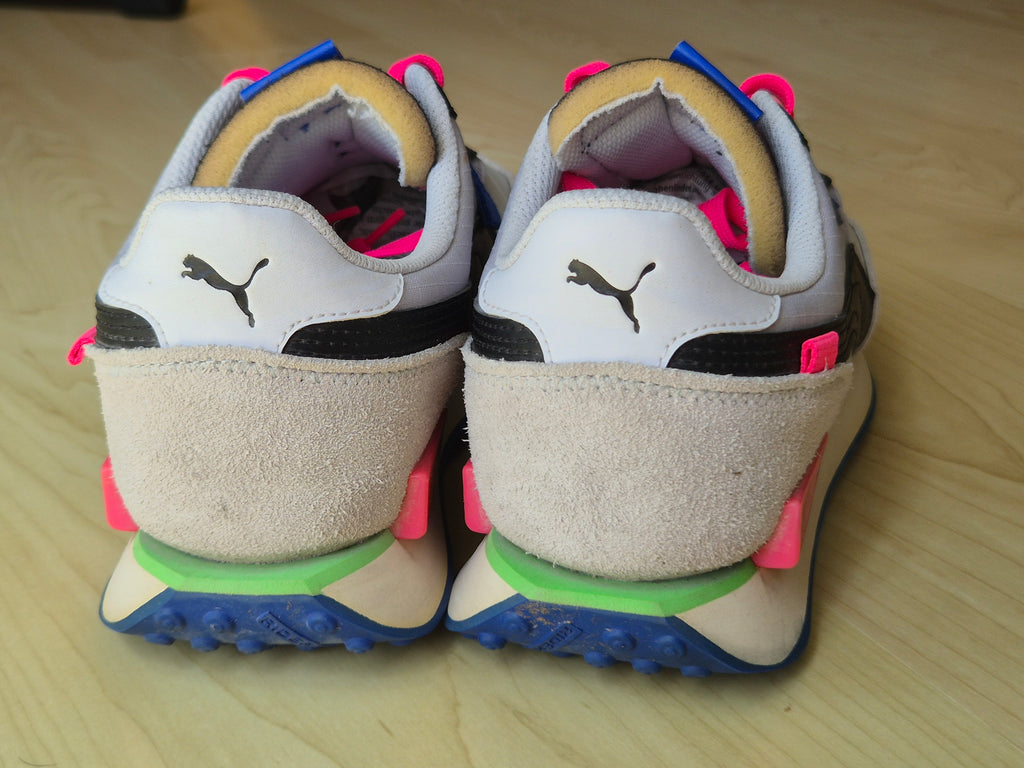 Puma Future Rider Play On Damen Sneaker EU 40 Weiß Grau Pink Zustand Mangelhaft