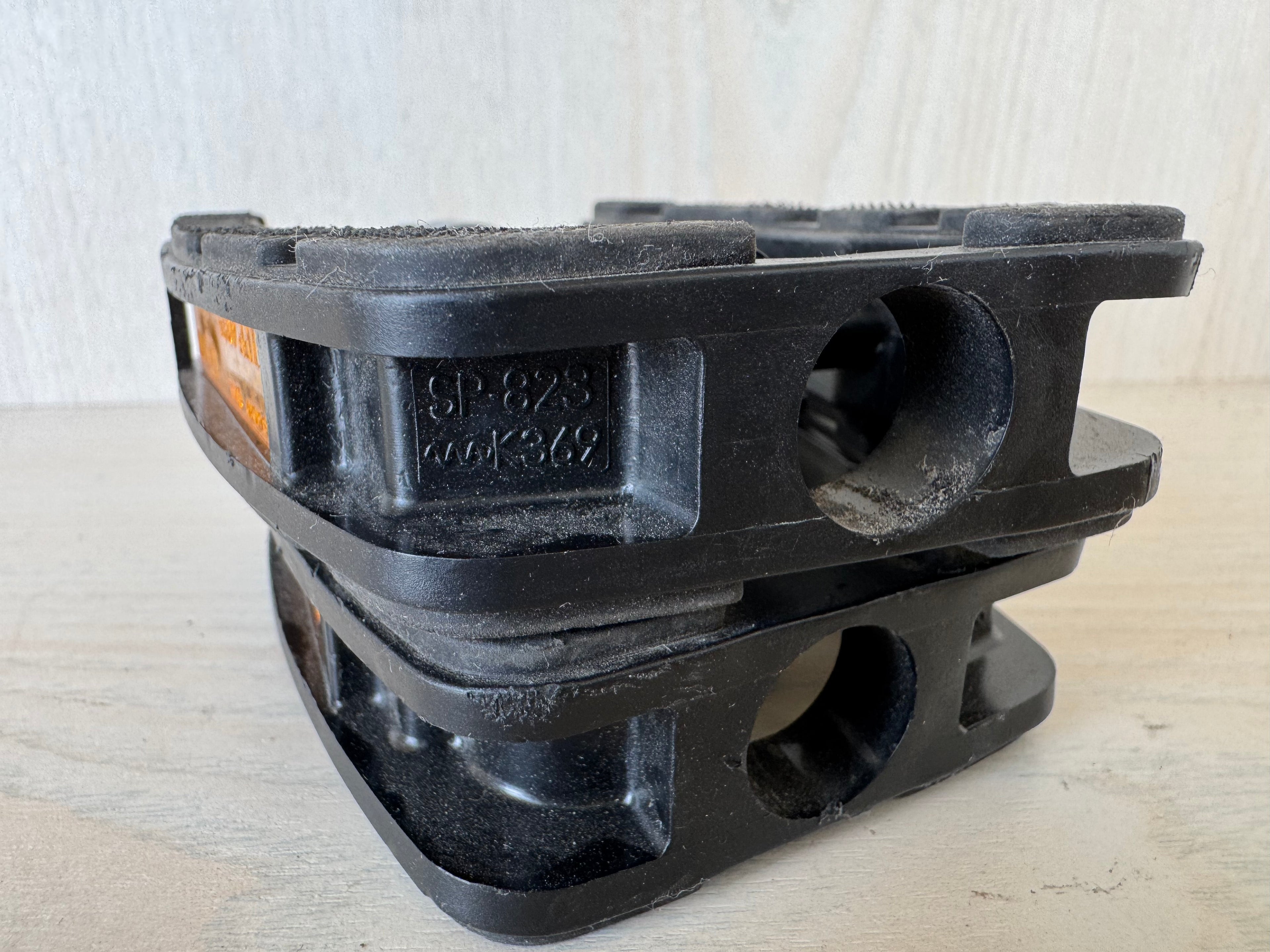 Marwi SP-823 Plattformpedale Schwarz mit Reflektoren – sehr guter Zustand