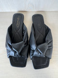 Bianca Di Schwarze Leder Knotensandalen – EU 40, Made in Italy, Gebraucht