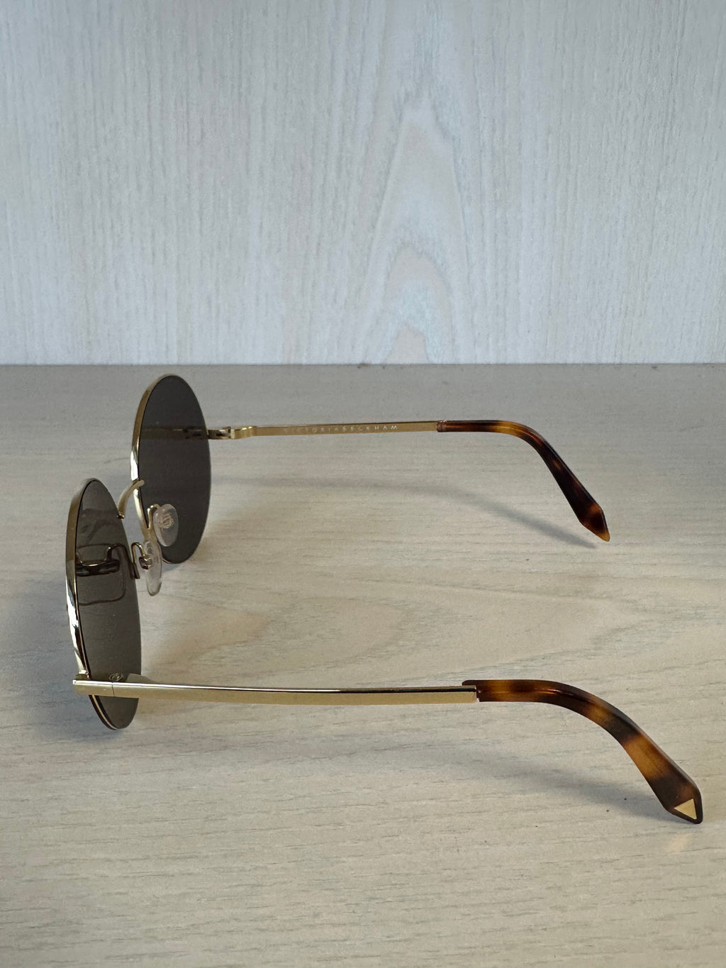 Victoria Beckham Sonnenbrille VB595 C18 Gold Rund Medium – Guter Zustand