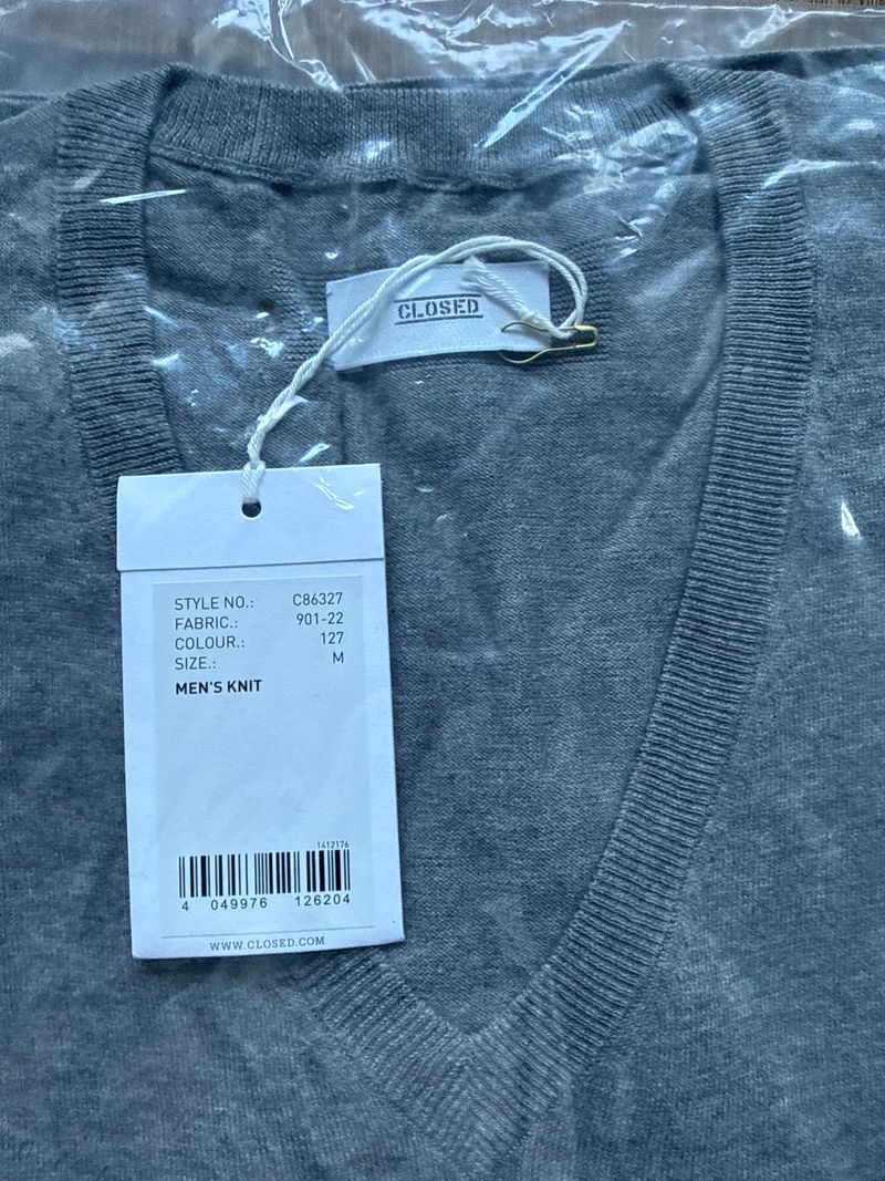 BRAND NEW Closed Men’s V-Neck Knit Jumper M Grey NWT