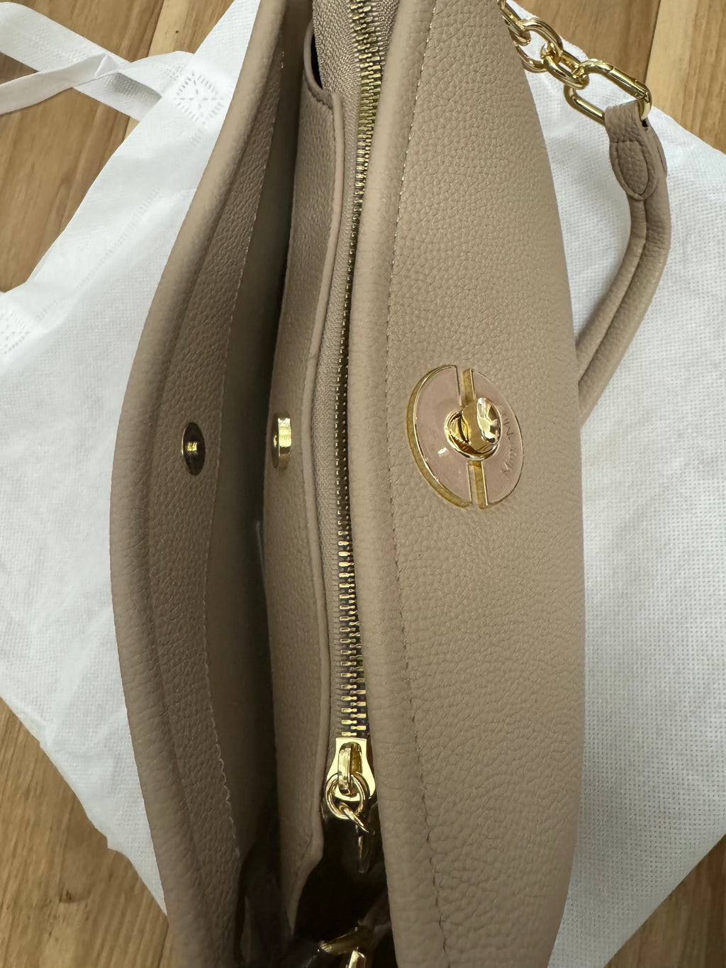 Mimi-Muà Schulter-/Umhängetasche, Leder, Taupe, Medium, wie neu