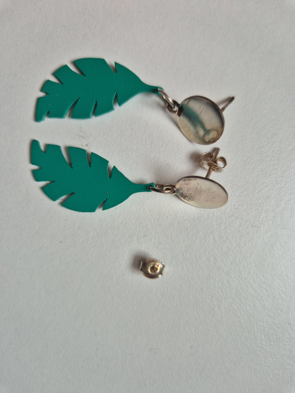 Monstera Blatt Ohrringe Grün – 950er Silber & Emaille, 5cm, guter Zustand