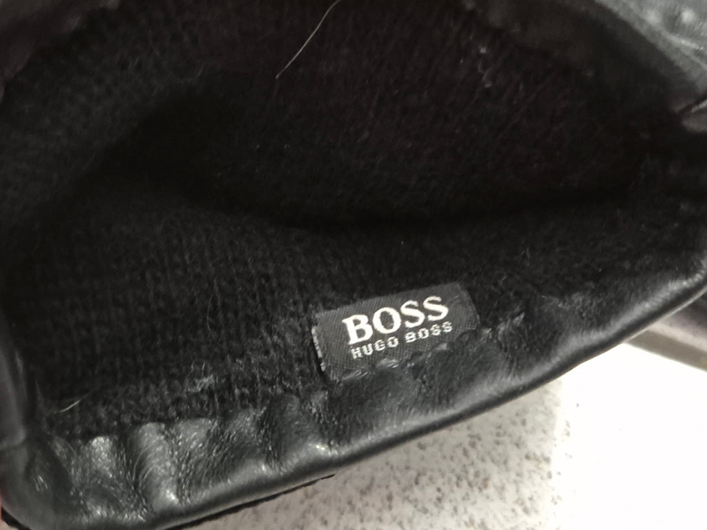 Hugo Boss Black Leather Gloves Medium, Normal Use